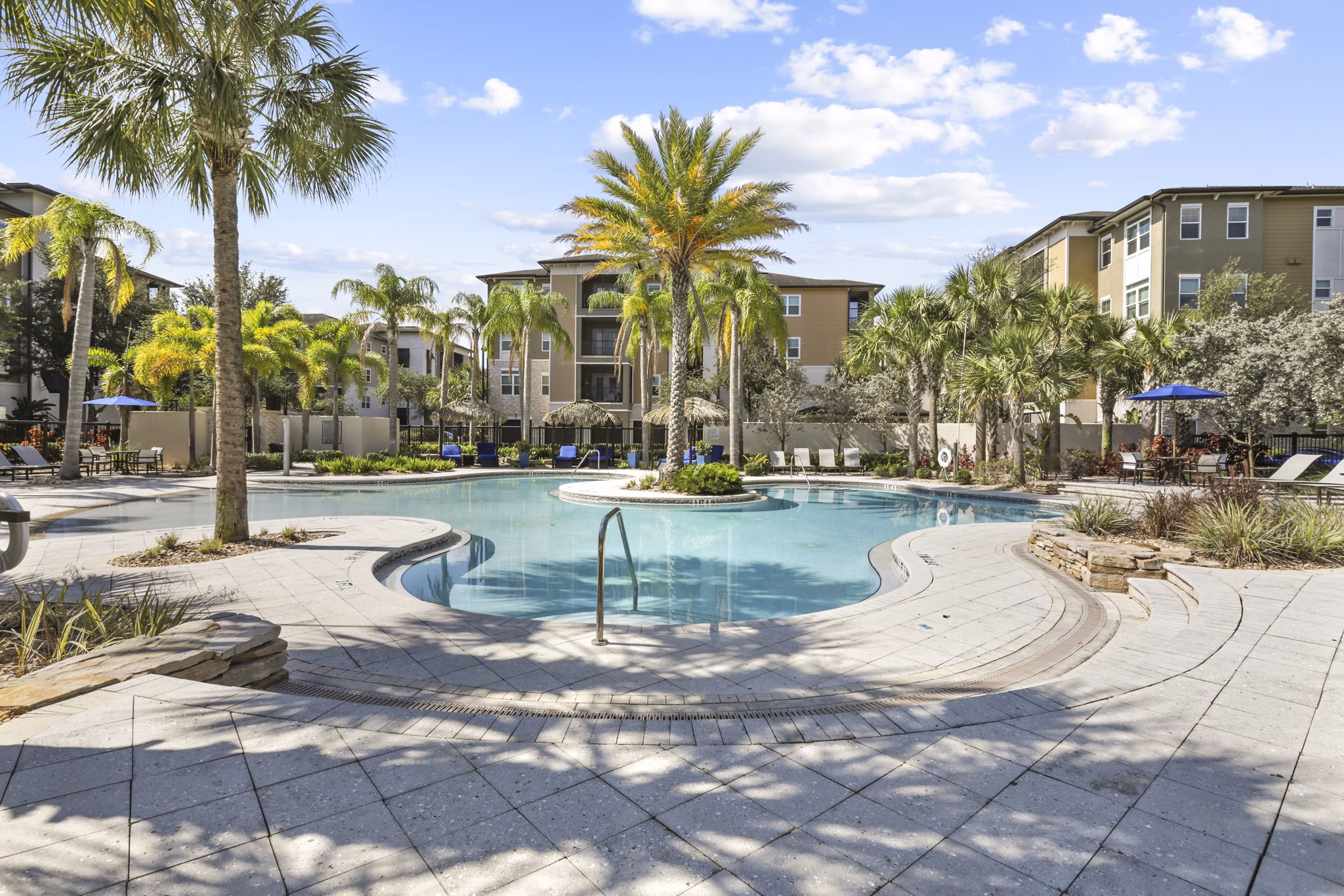 pool at Lantower Brandon Crossroads Apartments