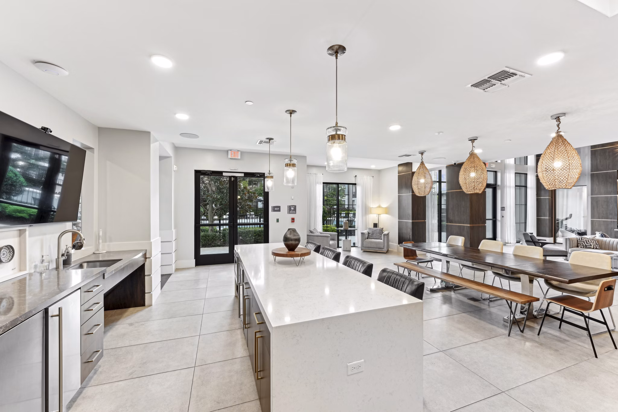 clubhouse at Lantower Grande Flats Apartments