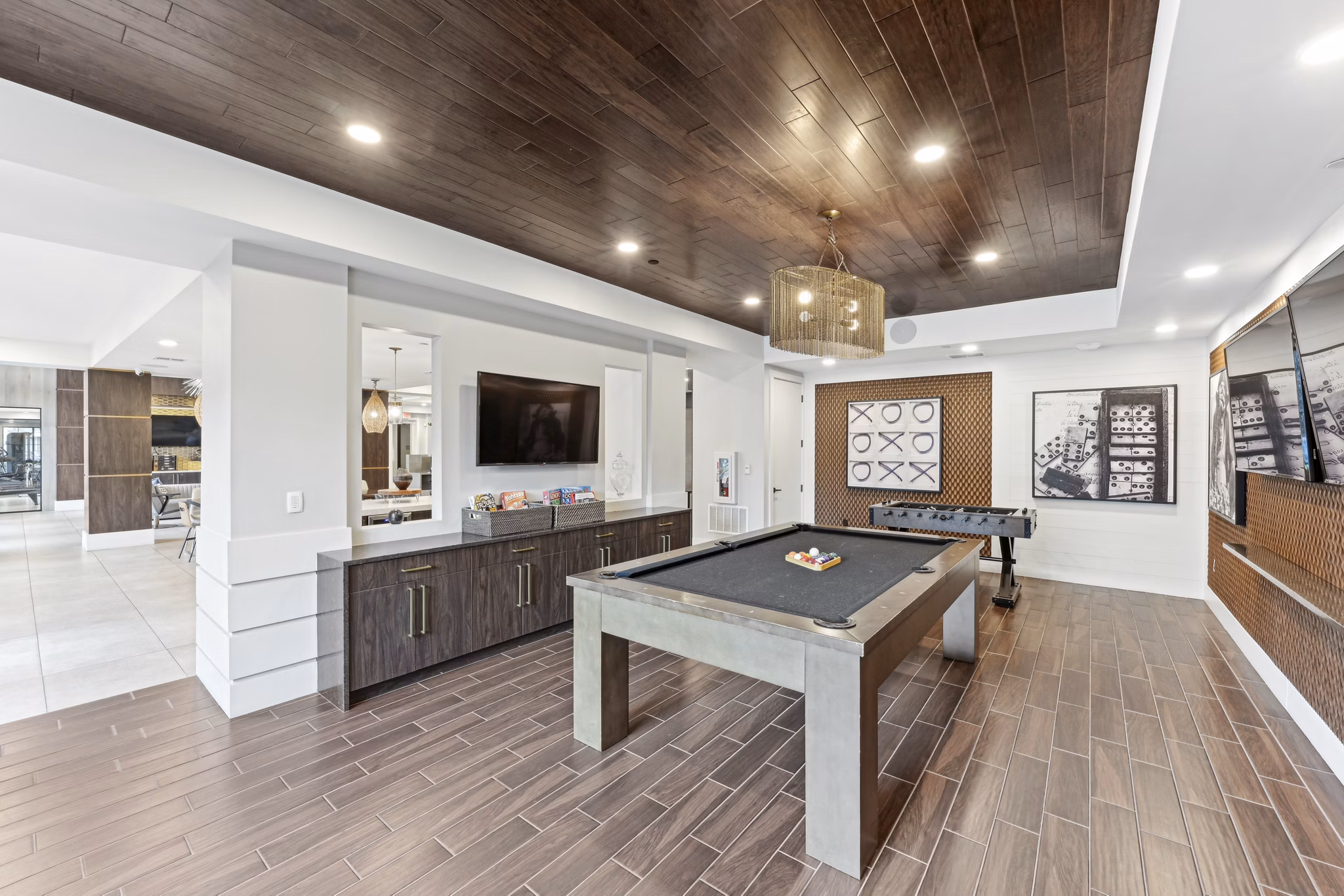 clubhouse at Lantower Grande Flats Apartments