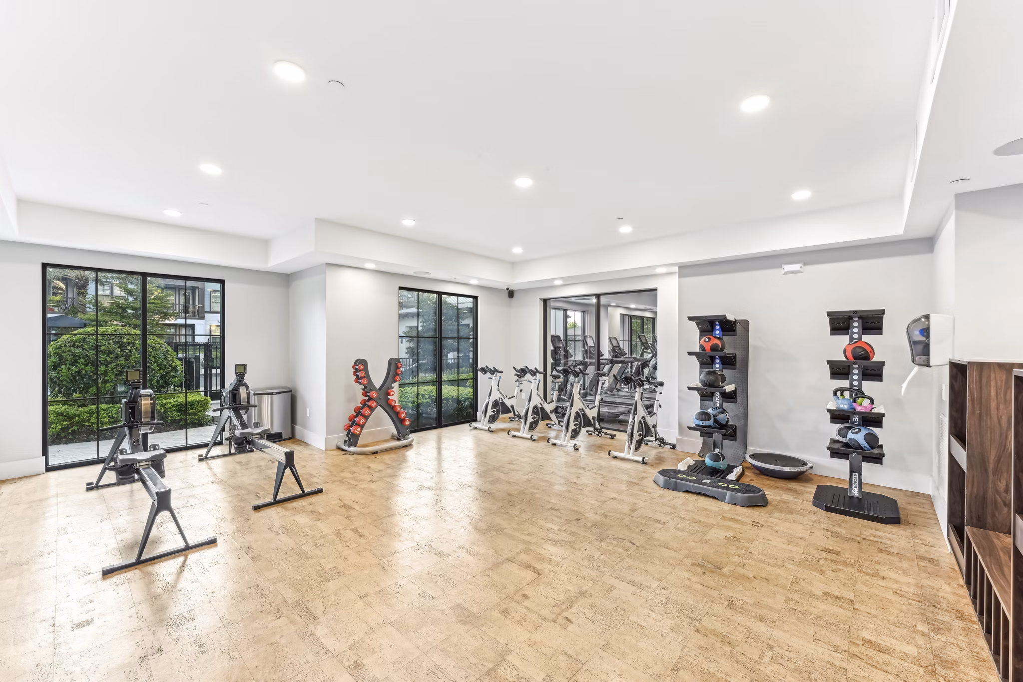 fitness center at Lantower Grande Flats Apartments