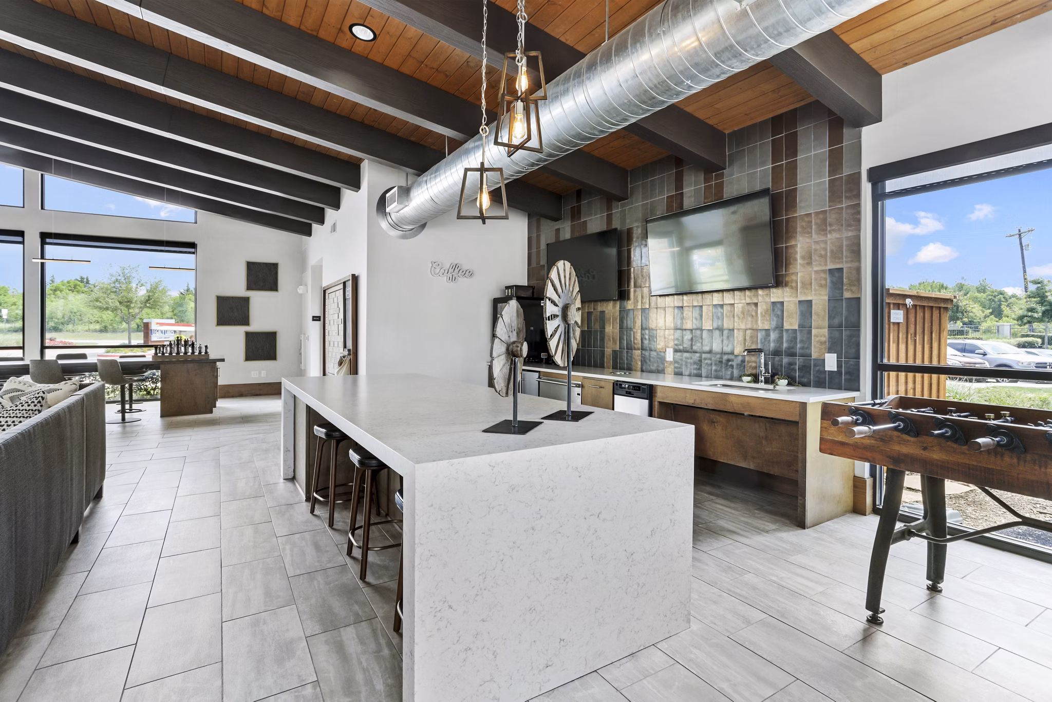 clubhouse at Lantower Legacy Lakes Apartments