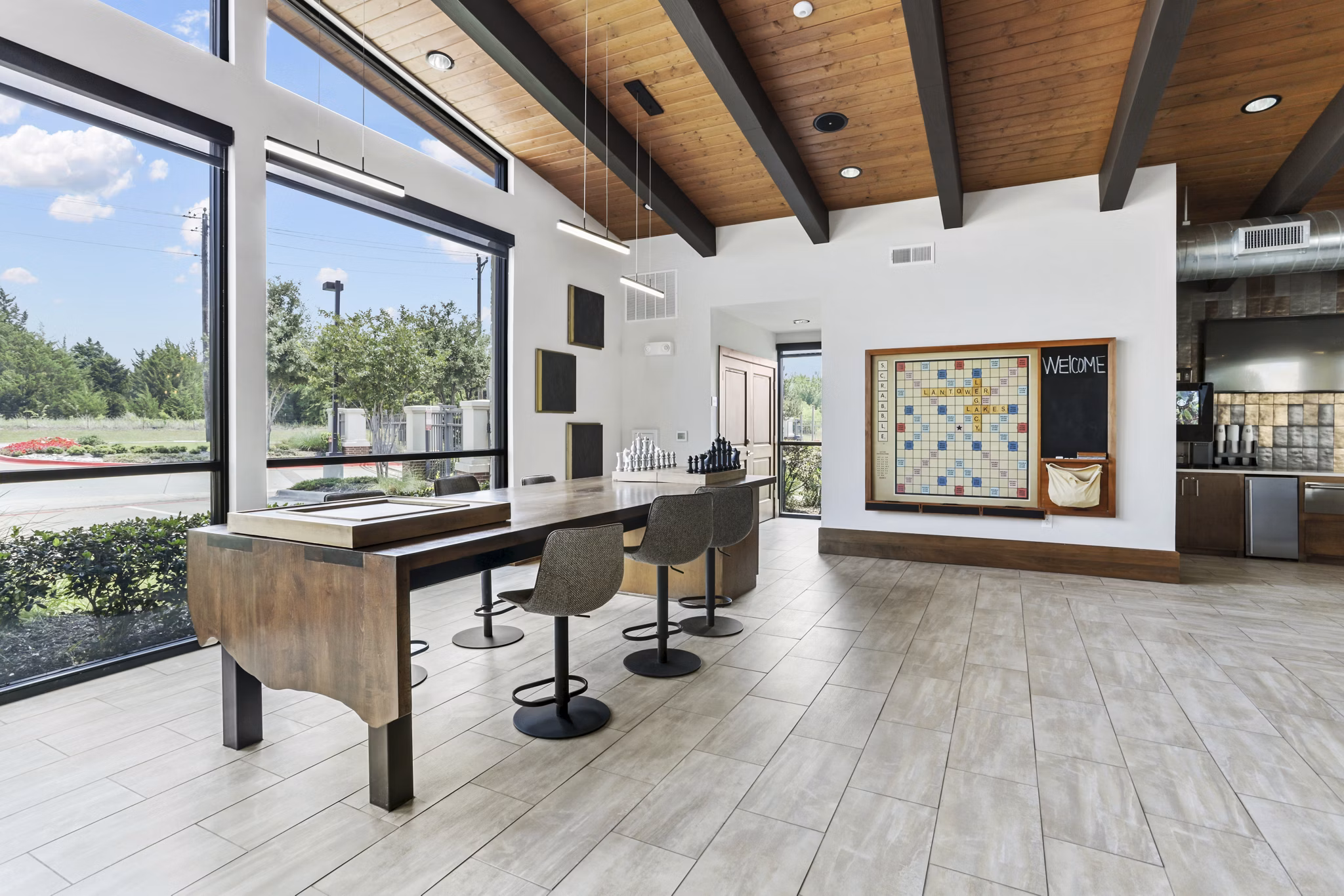 clubhouse at Lantower Legacy Lakes Apartments