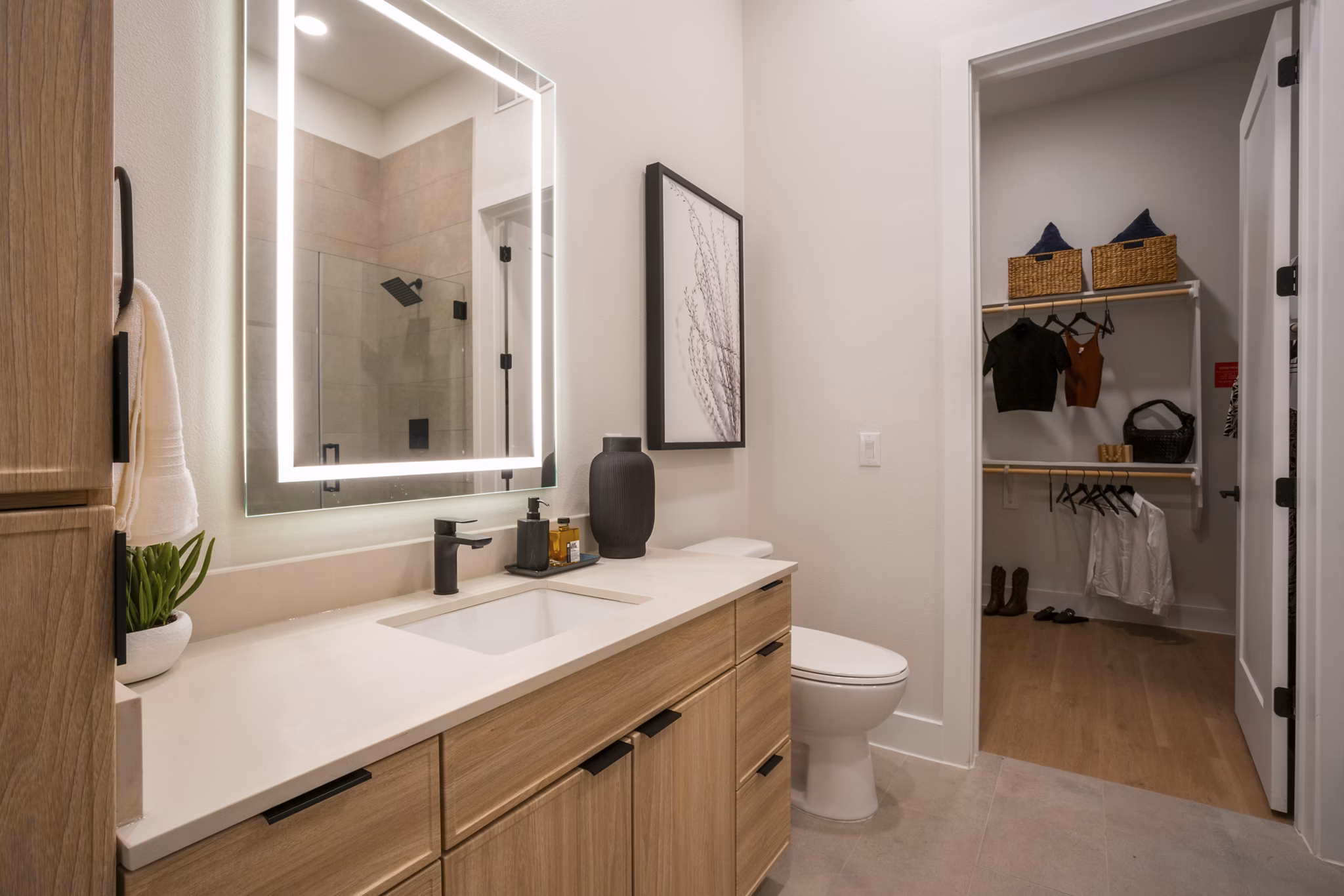 bathroom at Lantower Midtown Apartments