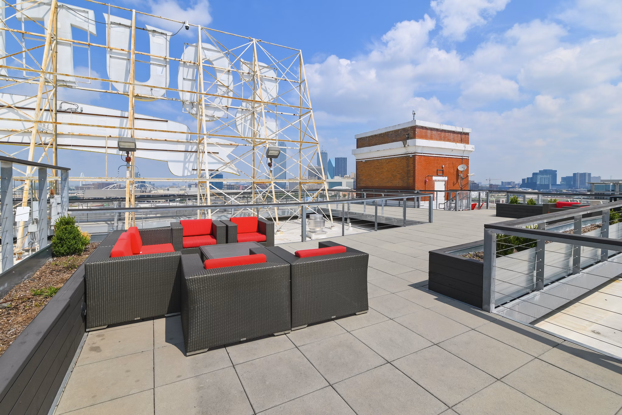 rooftop deck at South Side on Lamar Apartments