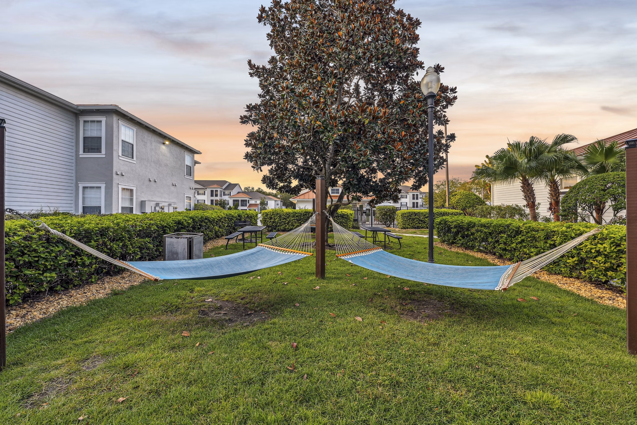 courtyard at Tortuga Bay at Waterford Lakes Apartments