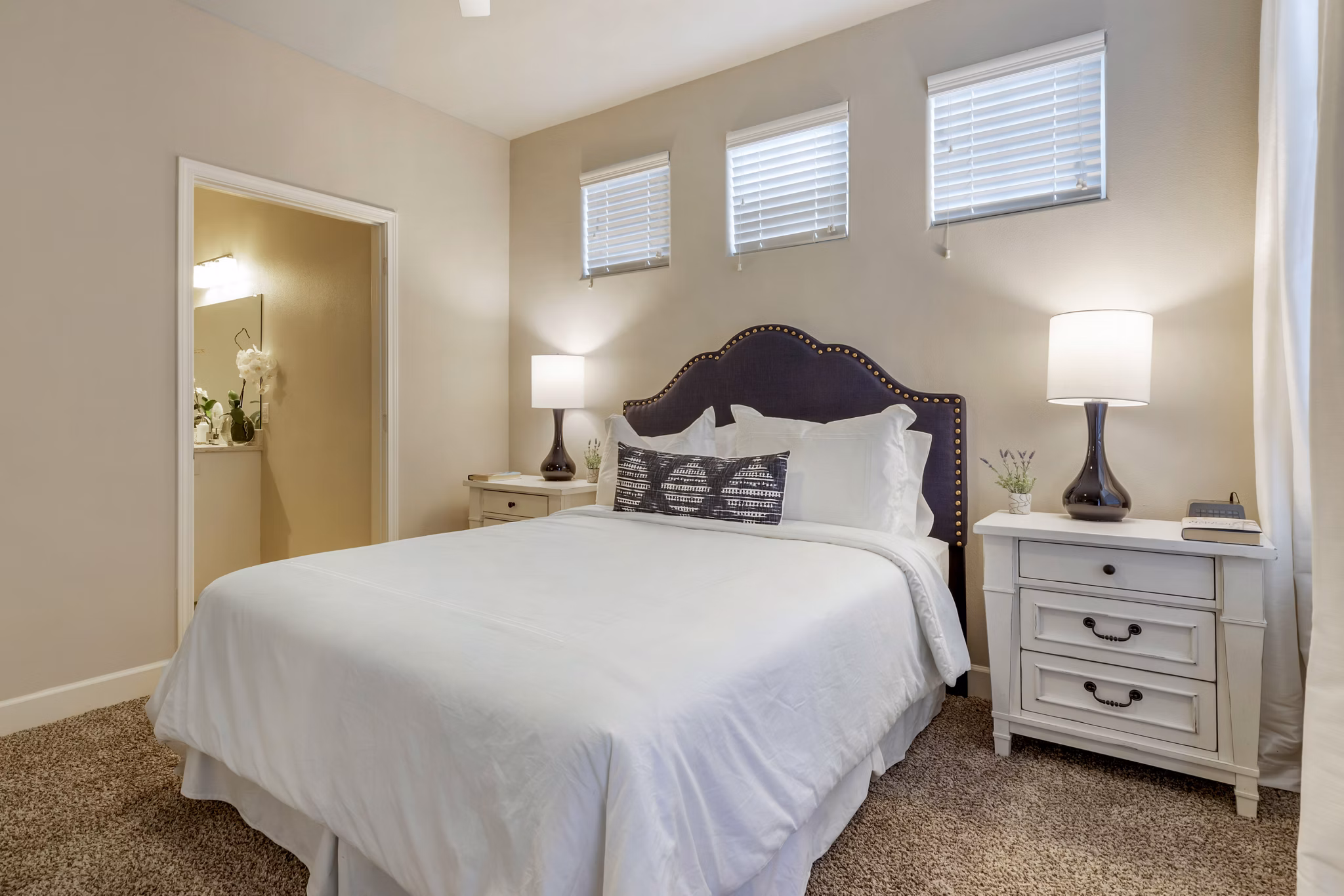 bedroom at Edgewater Apartments