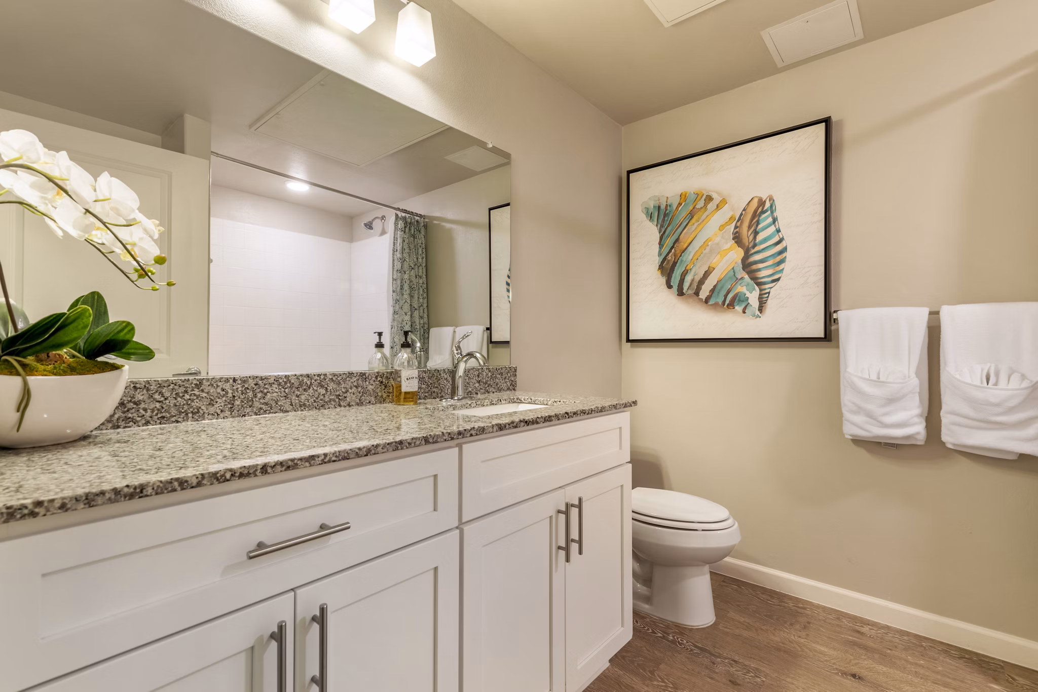 bathroom at Edgewater Apartments