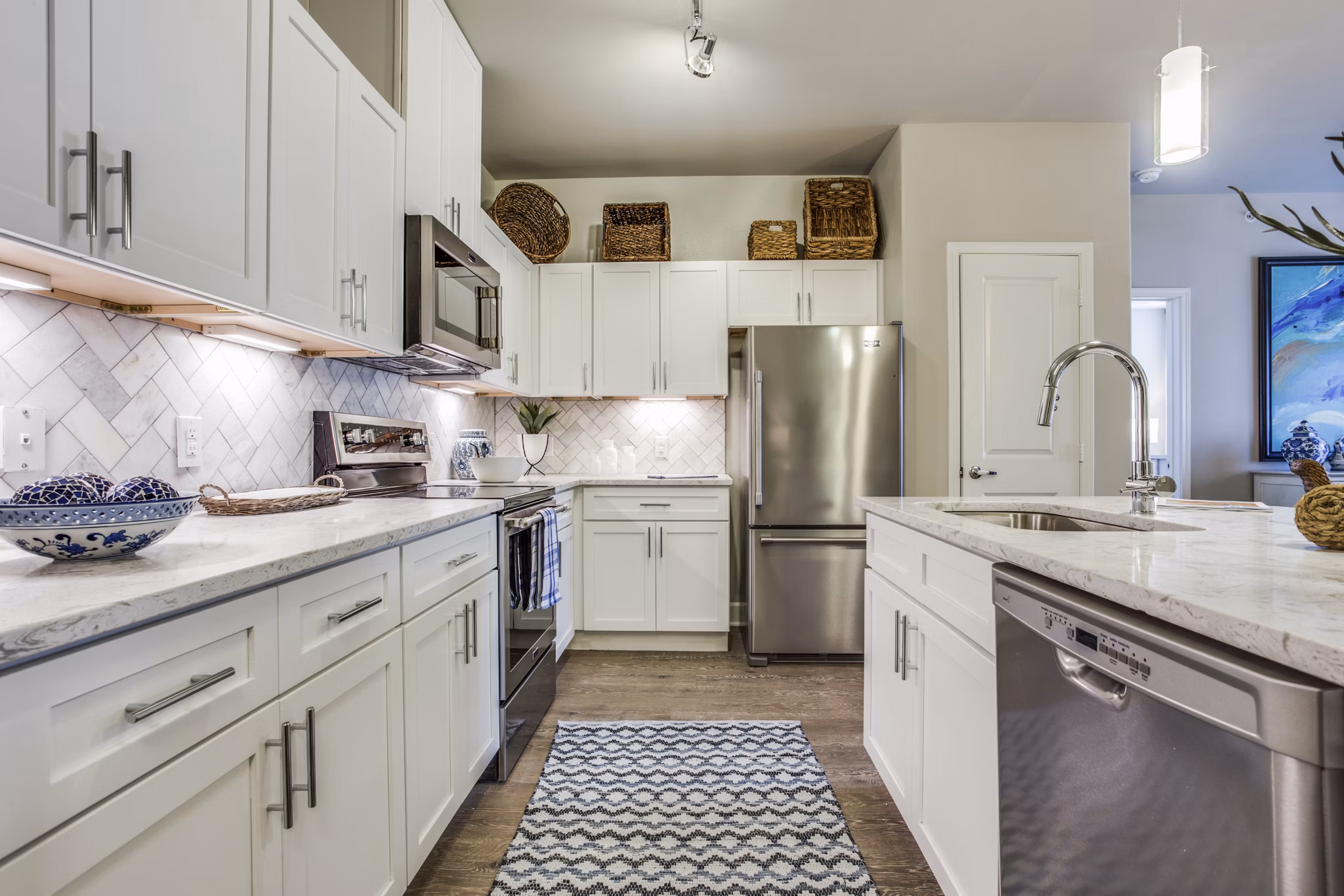 kitchen at Edgewater Apartments