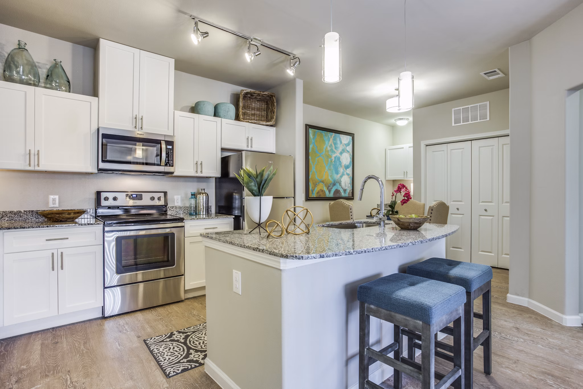 kitchen at Edgewater Apartments