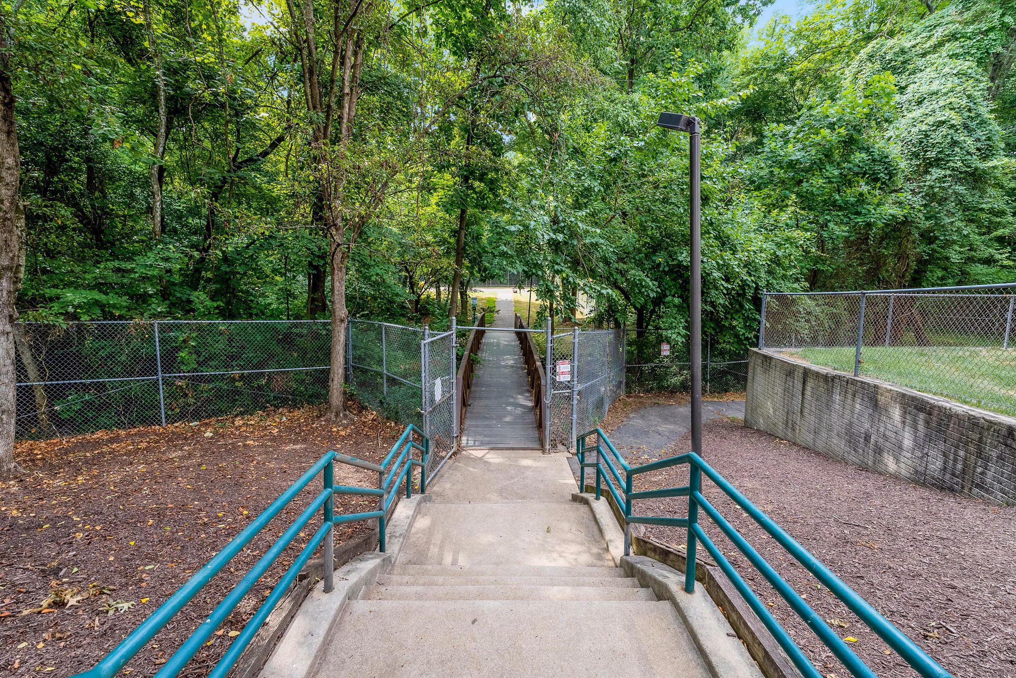 Neighborhood at Woodbridge Station Apartments