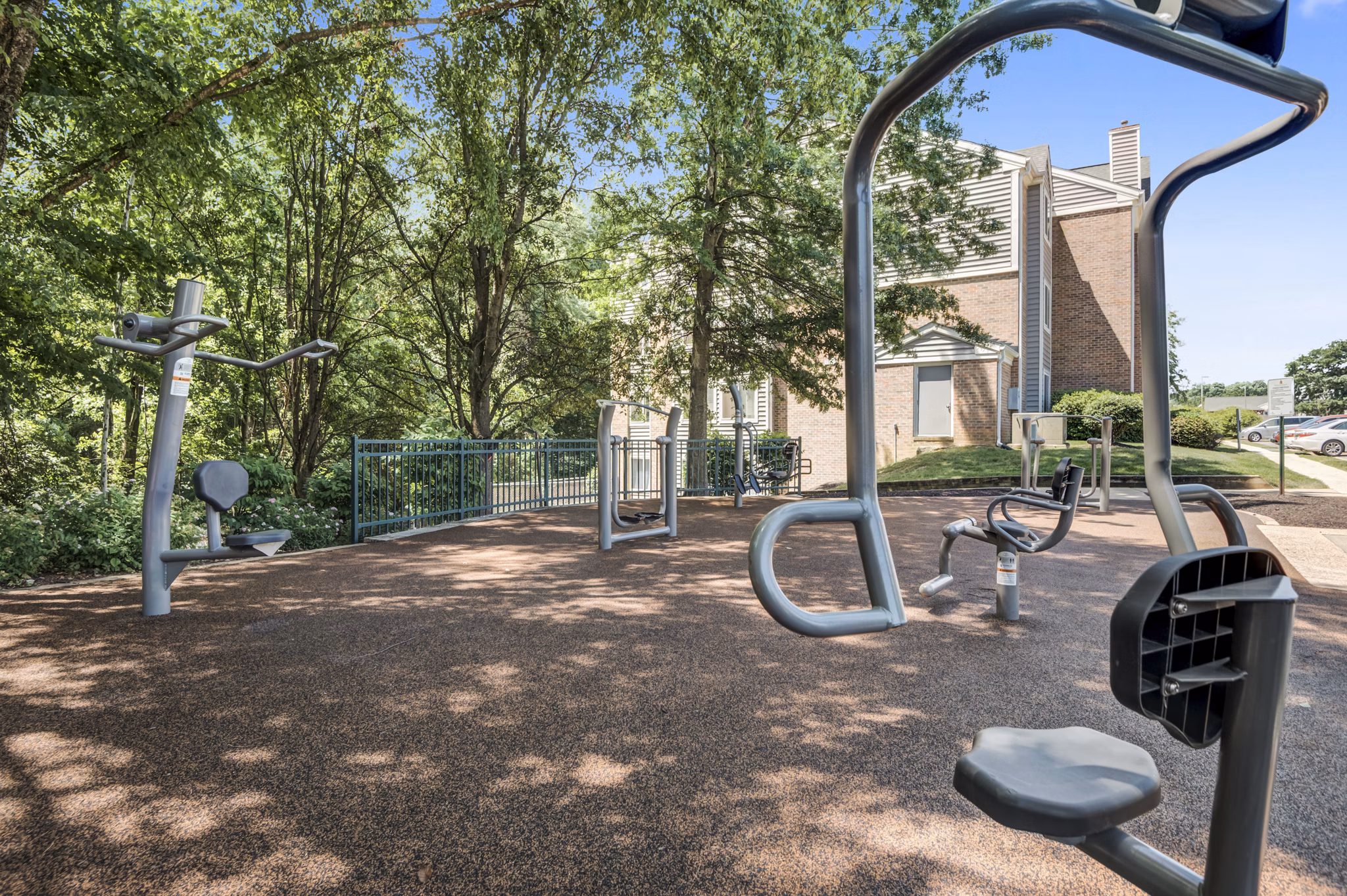 Recreational Area at Woodbridge Station Apartments