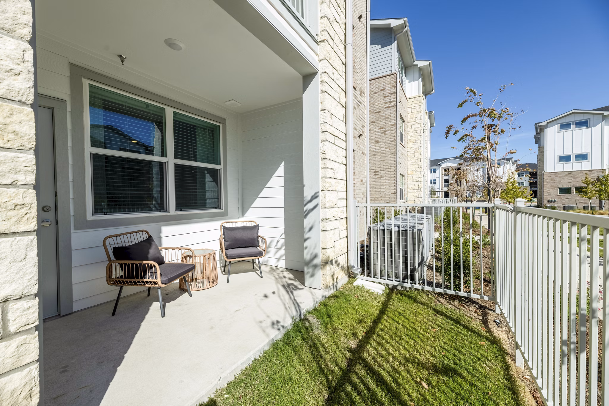 grill area at Ascend at 720 Apartments