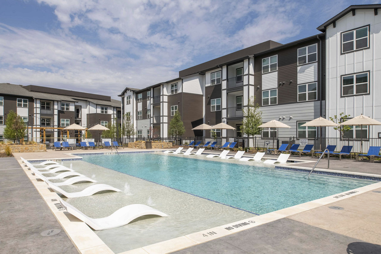 Ascend At 720 Cross Roads Tx 2 of 12