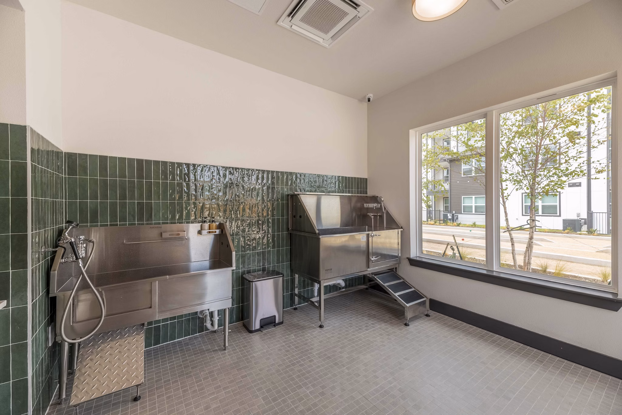 Recreational Area at Ascend at 720 Apartments