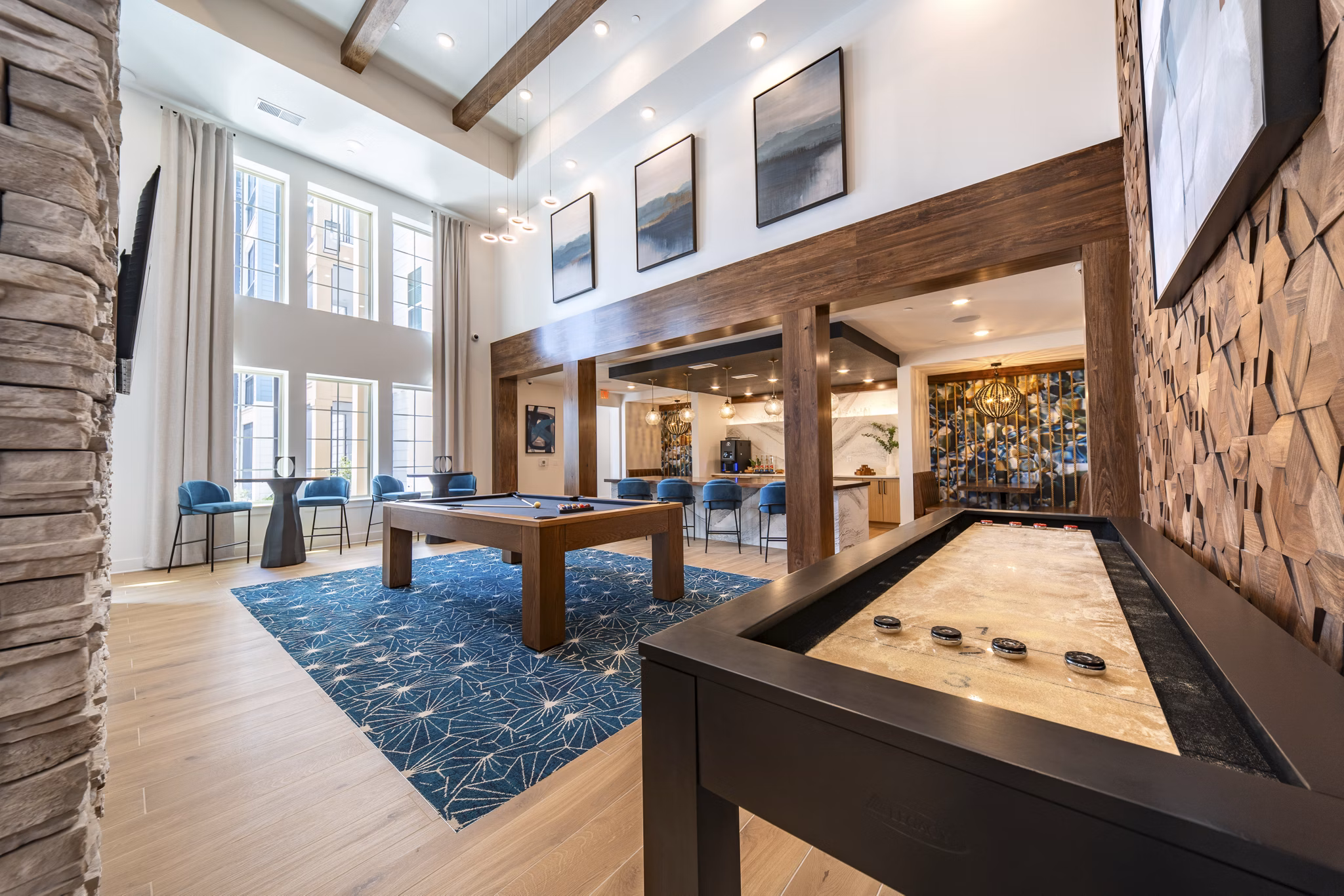 clubhouse at Lago Apartments