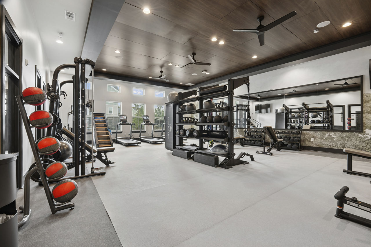 Gym at Clear Lake Vista (1 of 2)