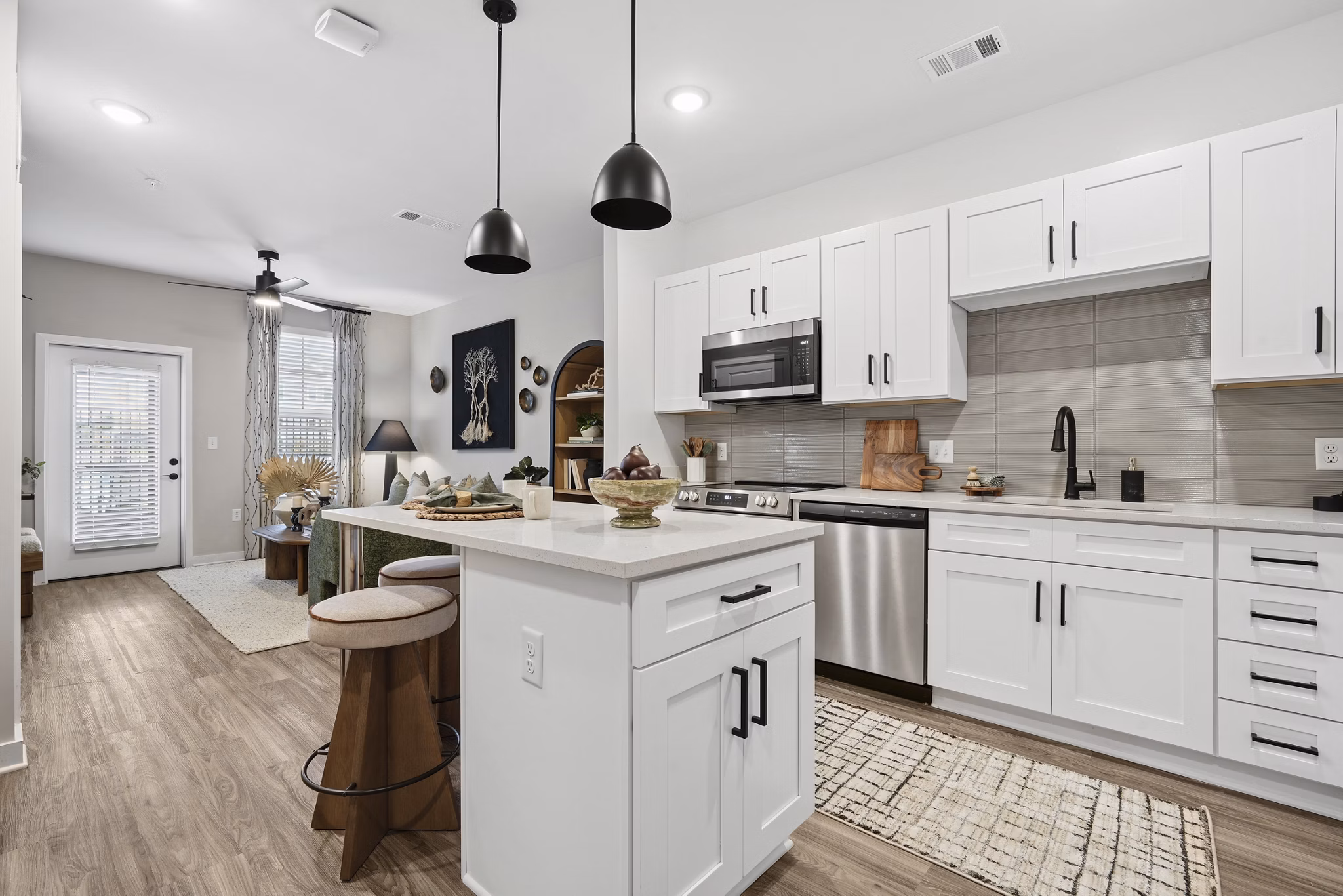 Kitchen at Clear Lake Vista Apartments