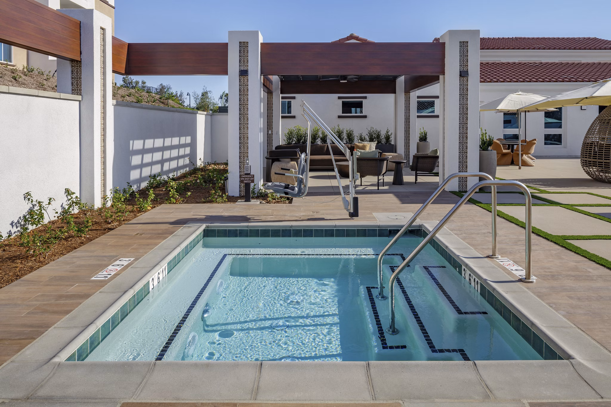 pool at Vintage Farms Apartments