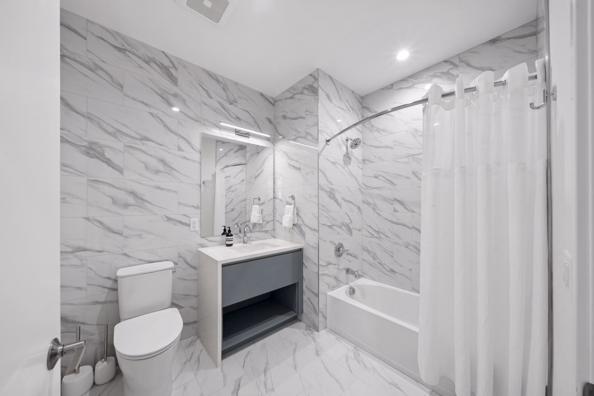 bathroom at 195 Nassau Apartments