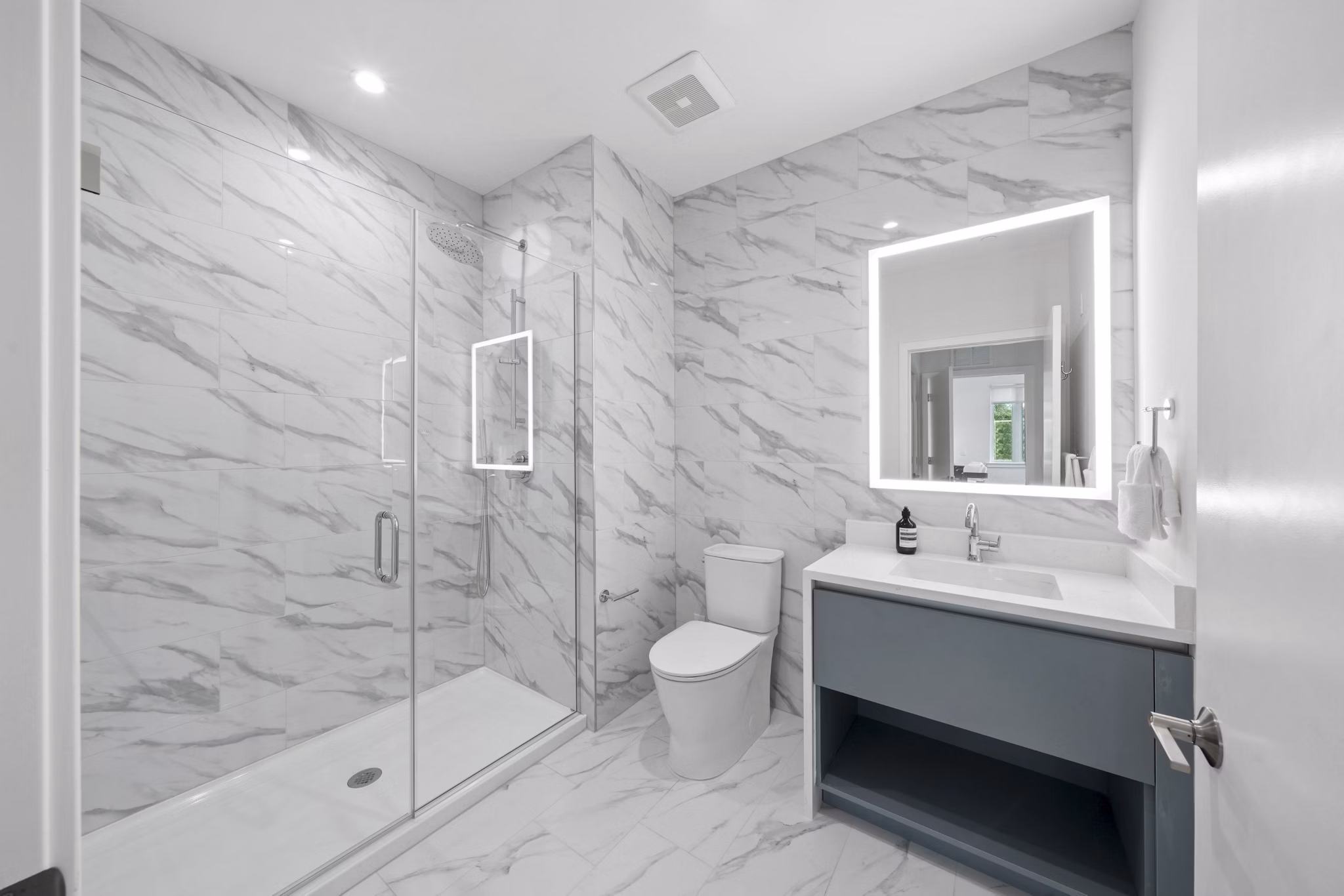 bathroom at 195 Nassau Apartments