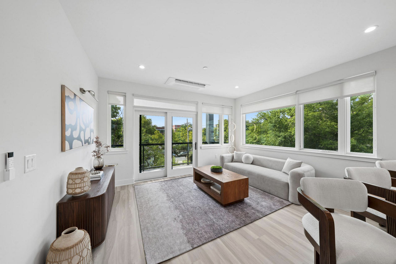 195 Nassau Princeton Nj 7 of 12