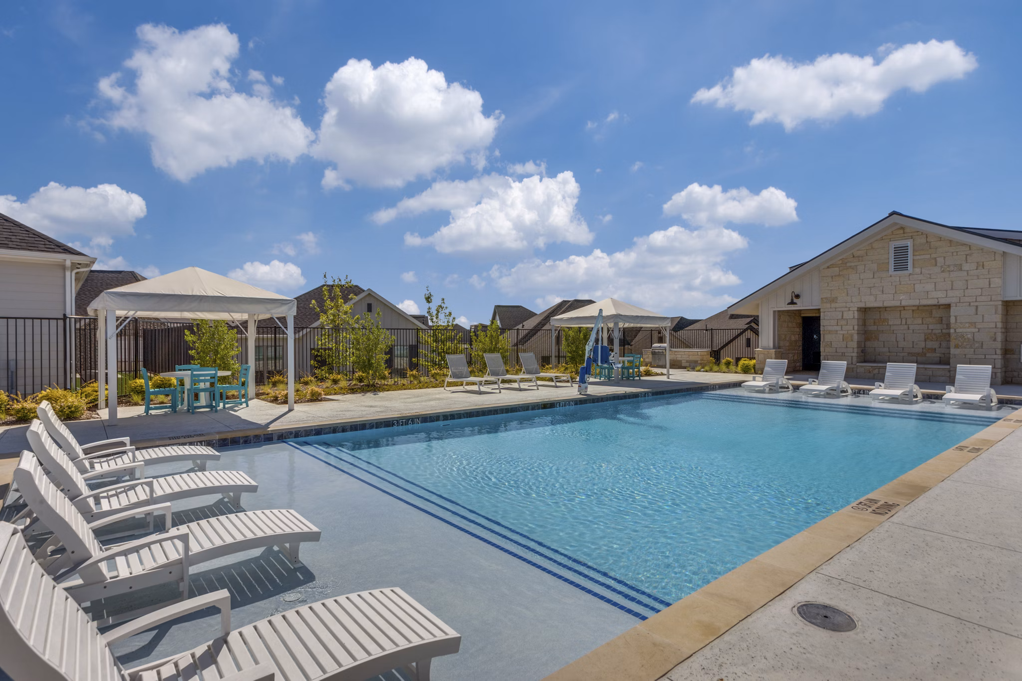 pool at Canopy Homes at Ventana Apartments