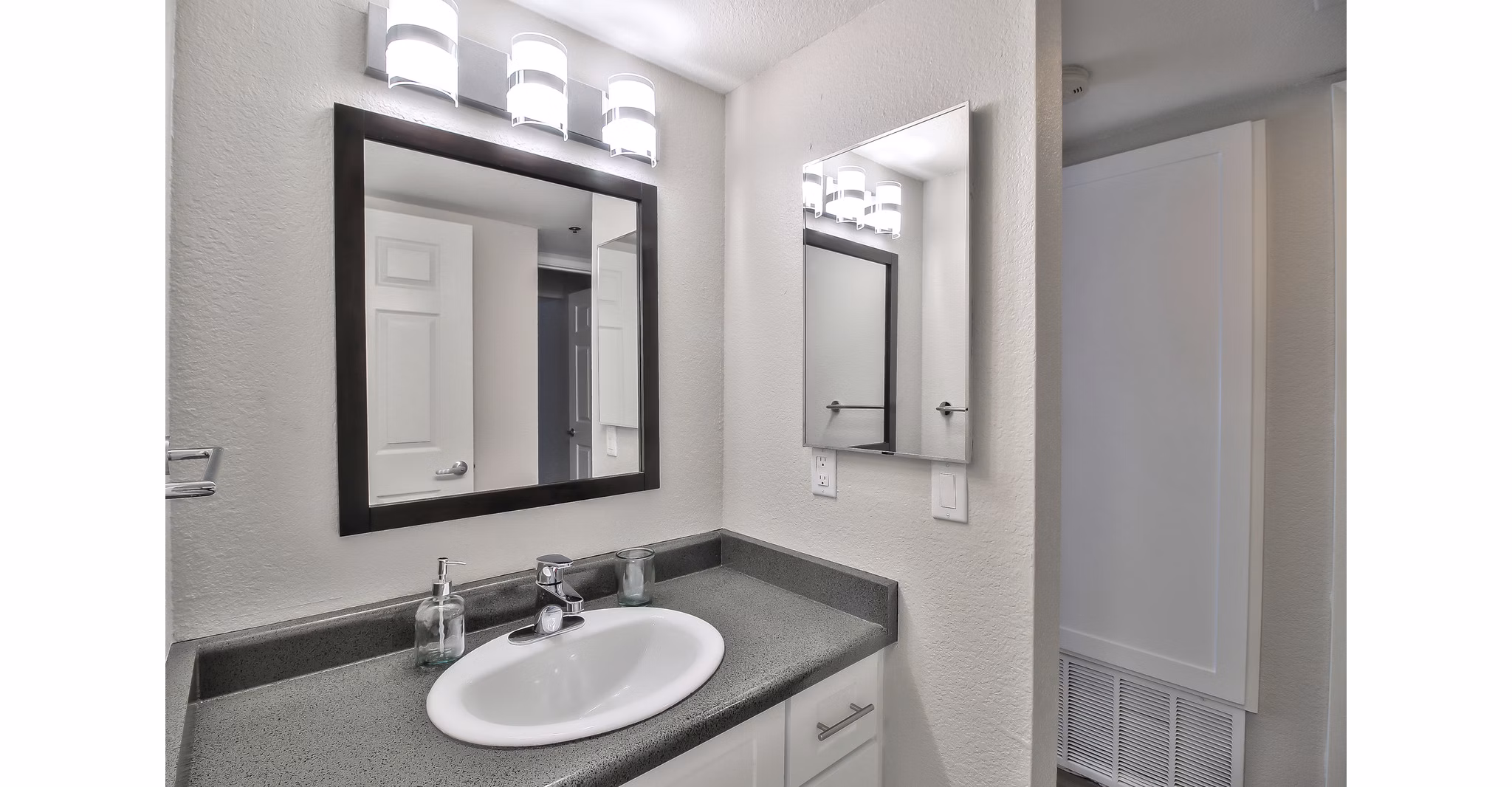 bathroom at Larkspur Apartments
