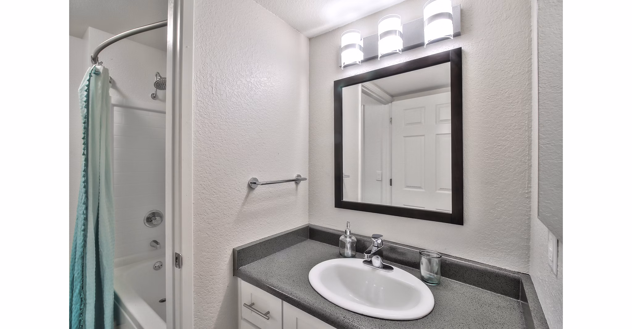 bathroom at Larkspur Apartments