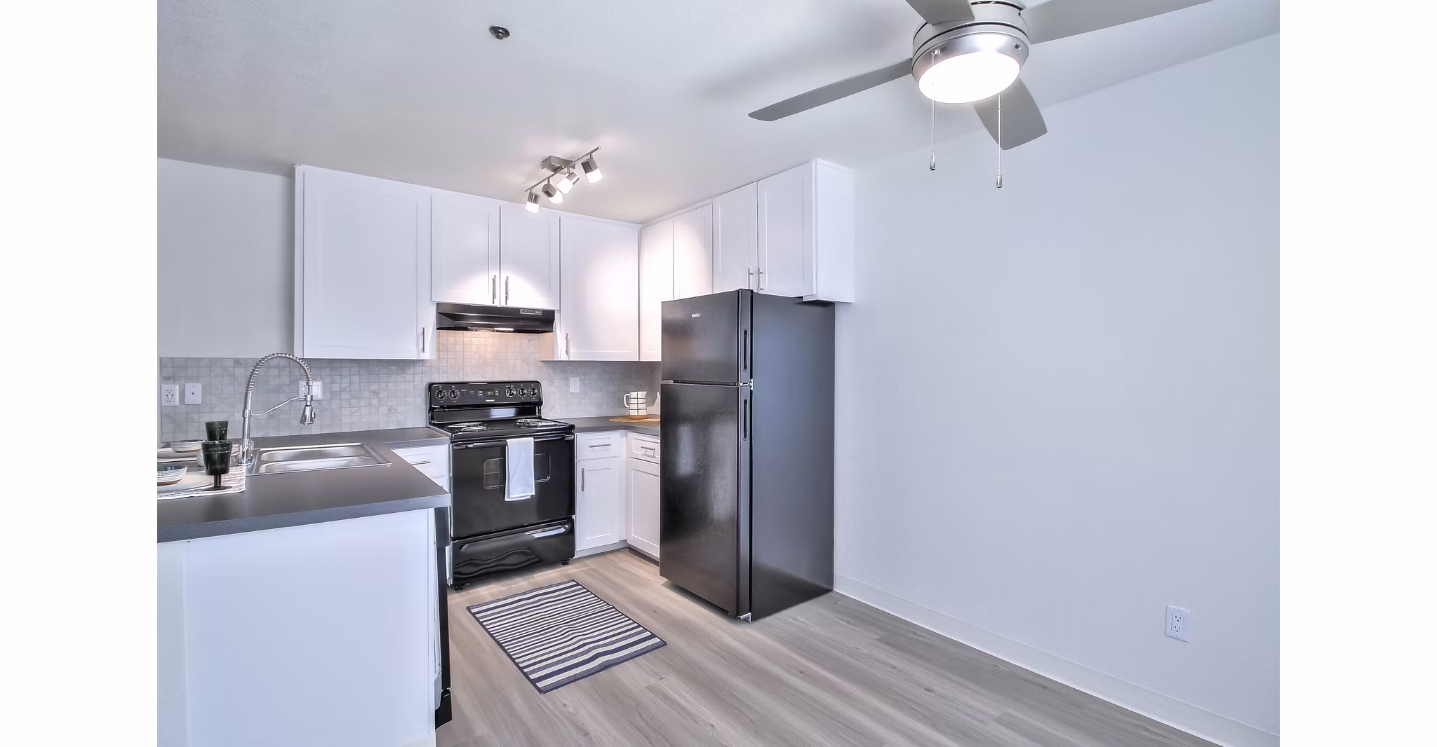 kitchen at Regency Park Apartments