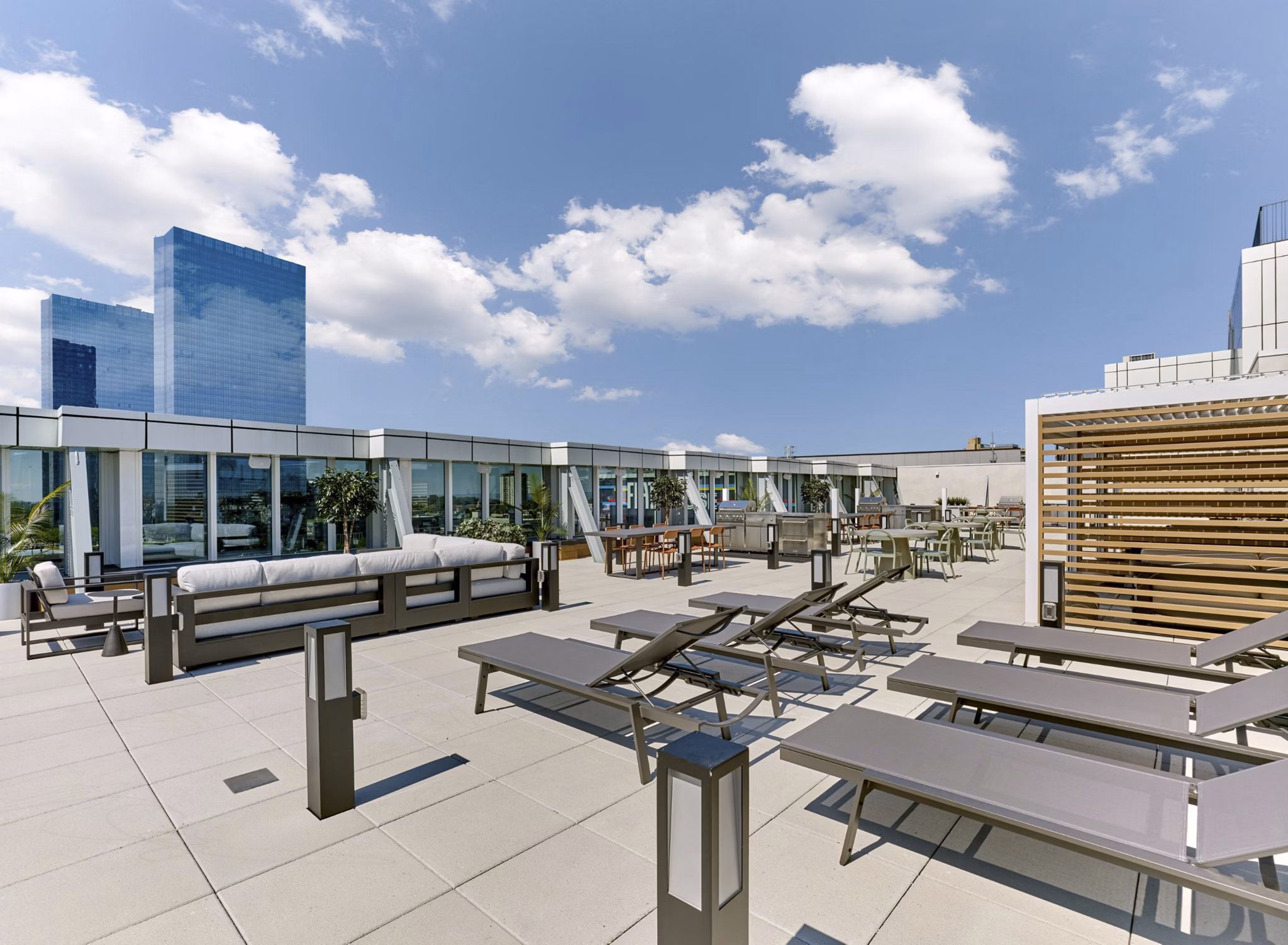 grill area at FIAT House Apartments