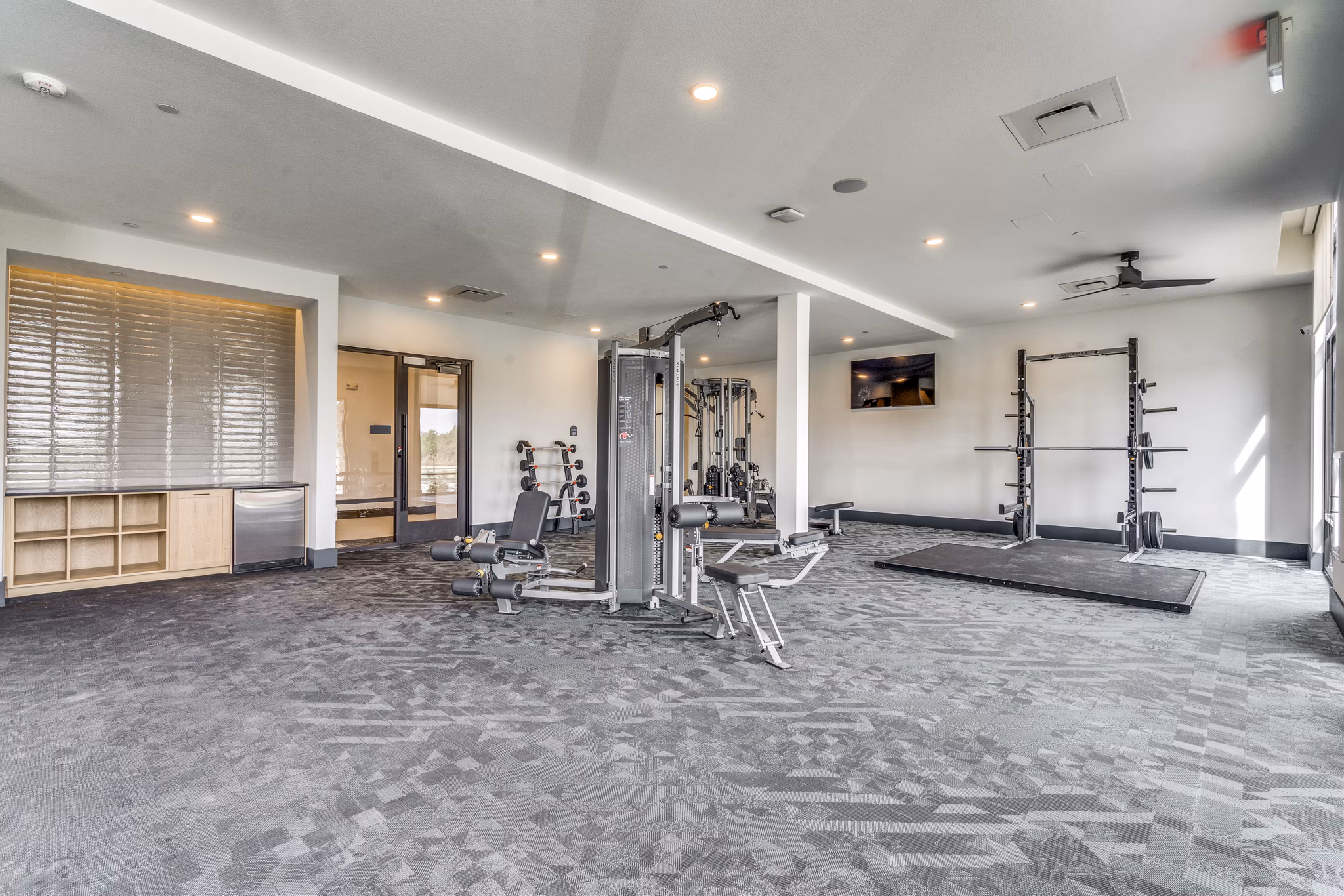 fitness center at Jefferson Cove Apartments