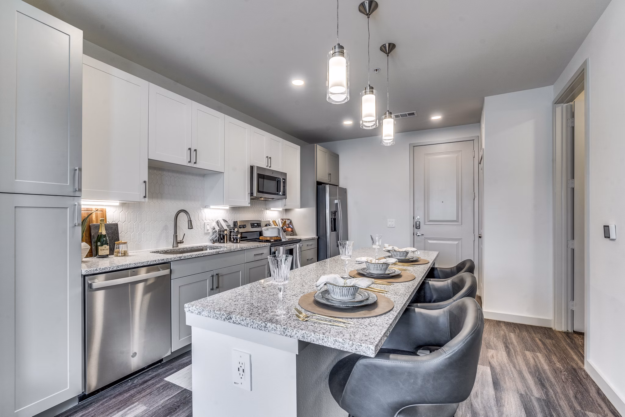 kitchen at Jefferson Cove Apartments