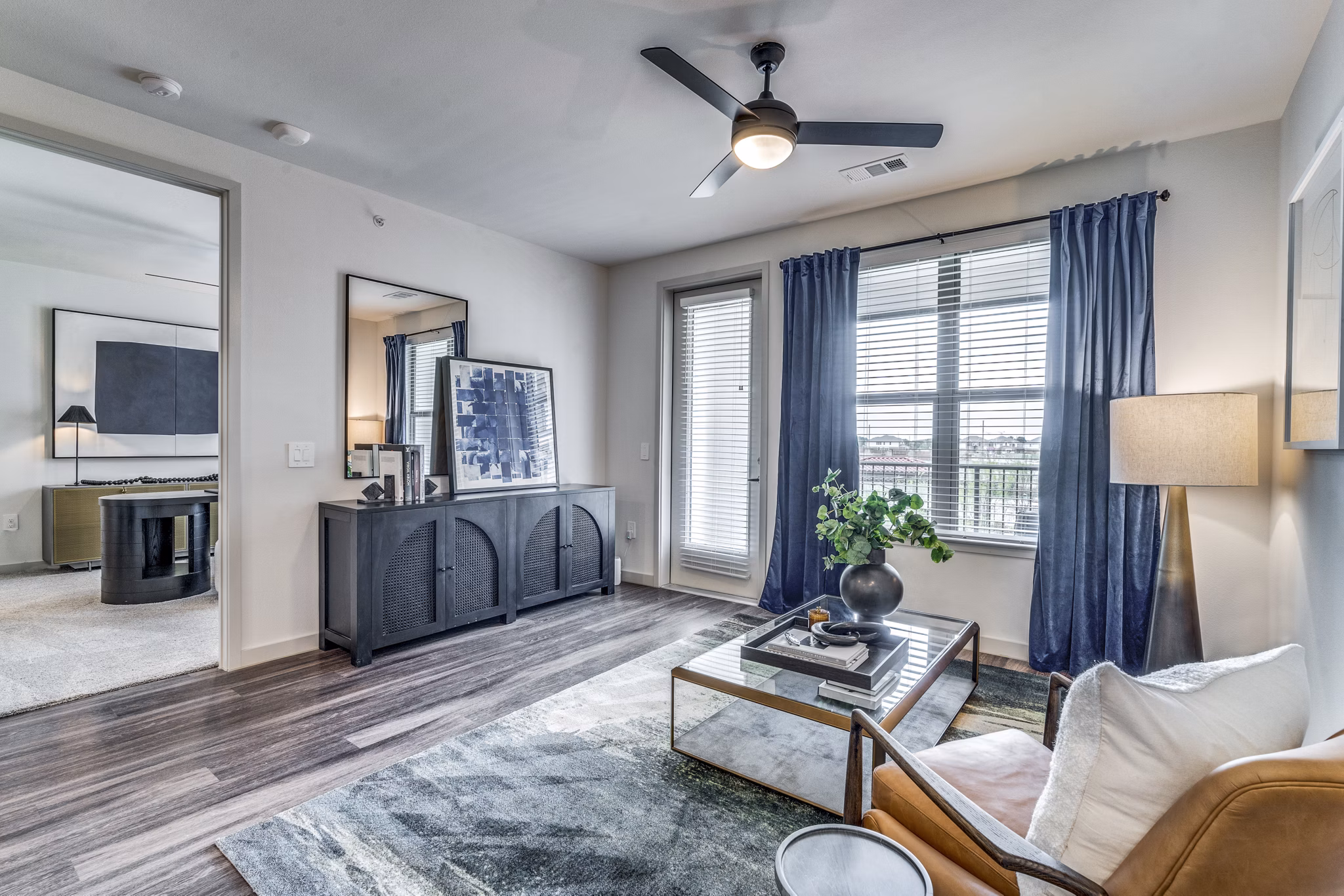 living room Jefferson Cove Apartments