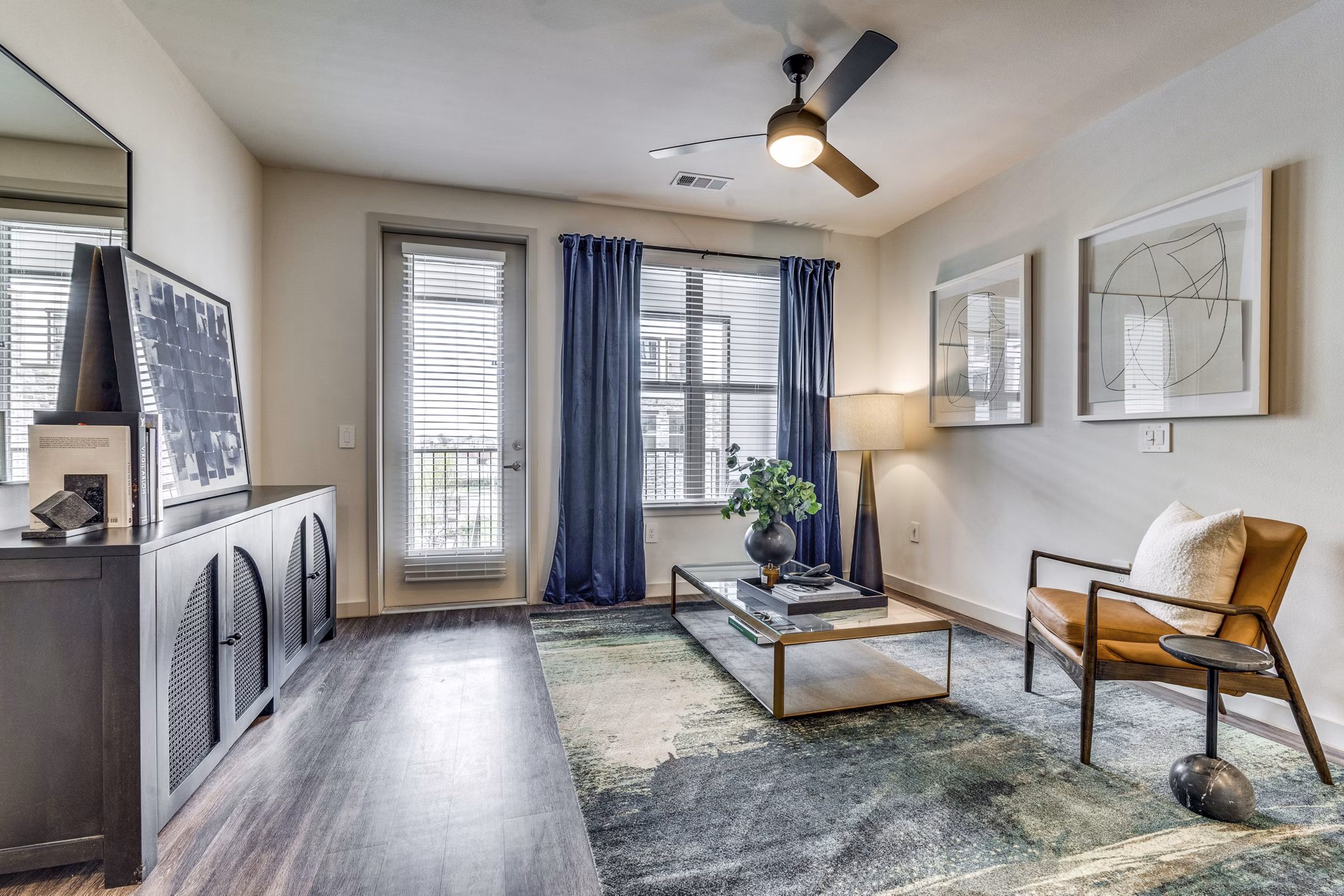 living room Jefferson Cove Apartments
