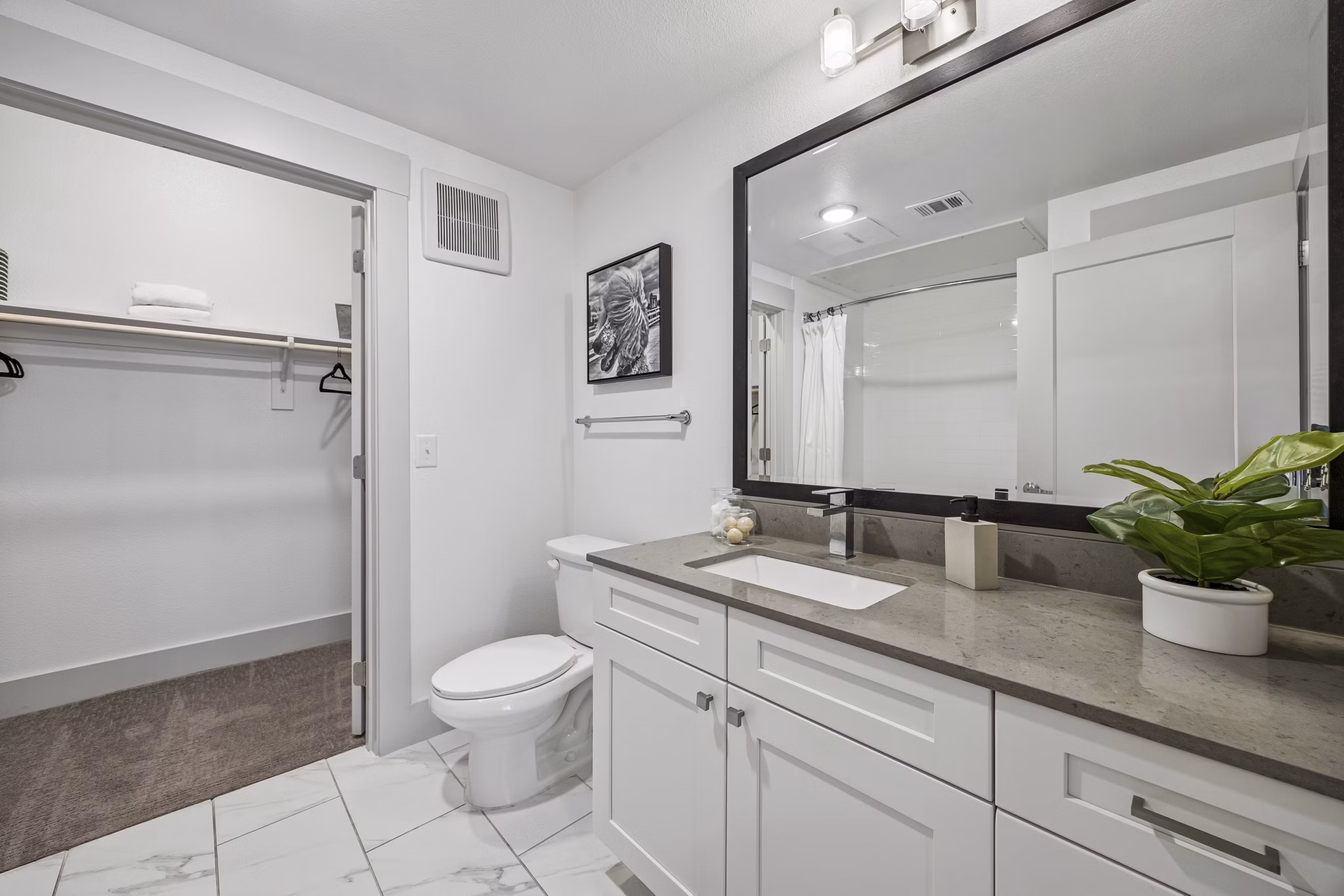 bathroom at The Maddox Apartments