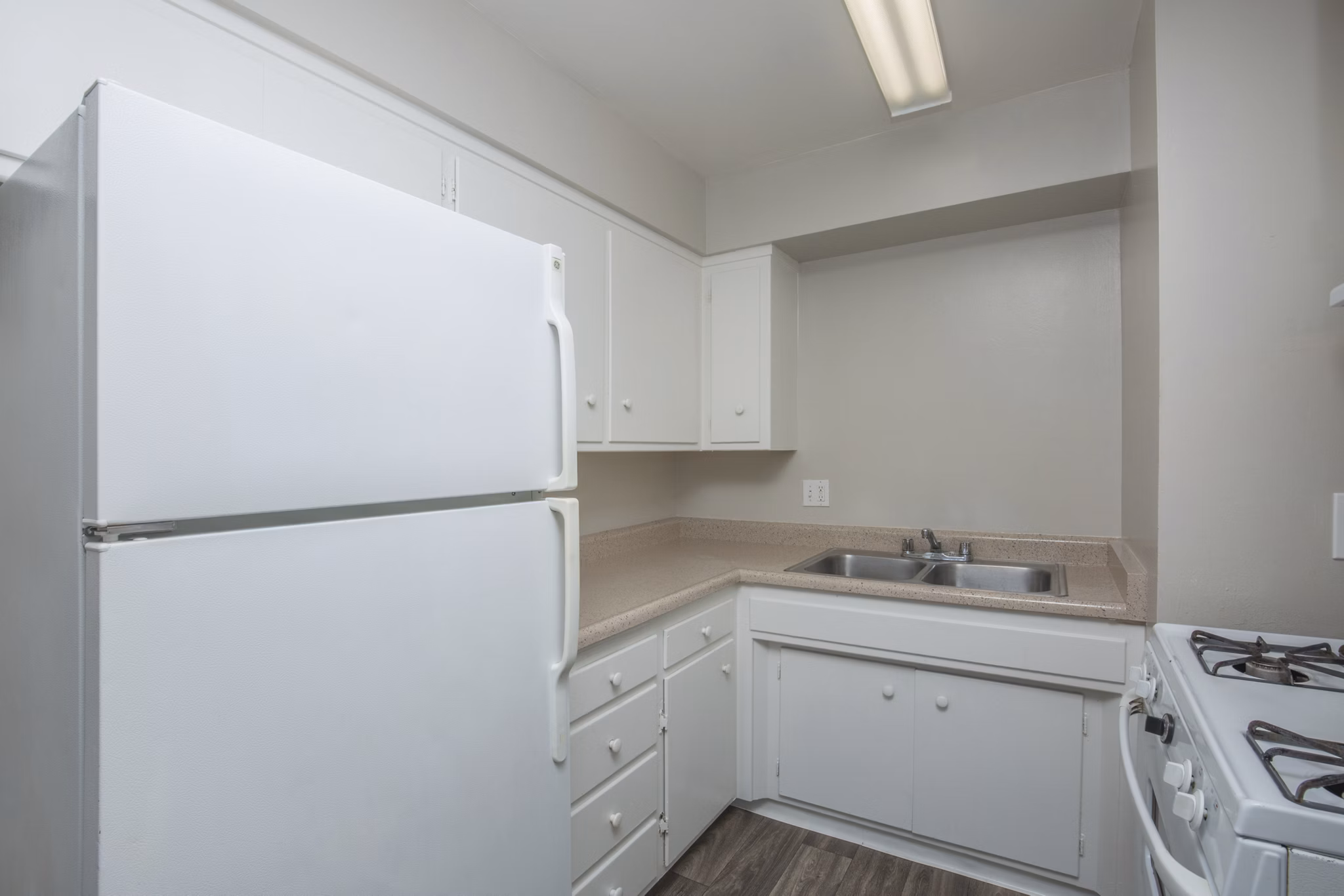 kitchen at Madison Apartments