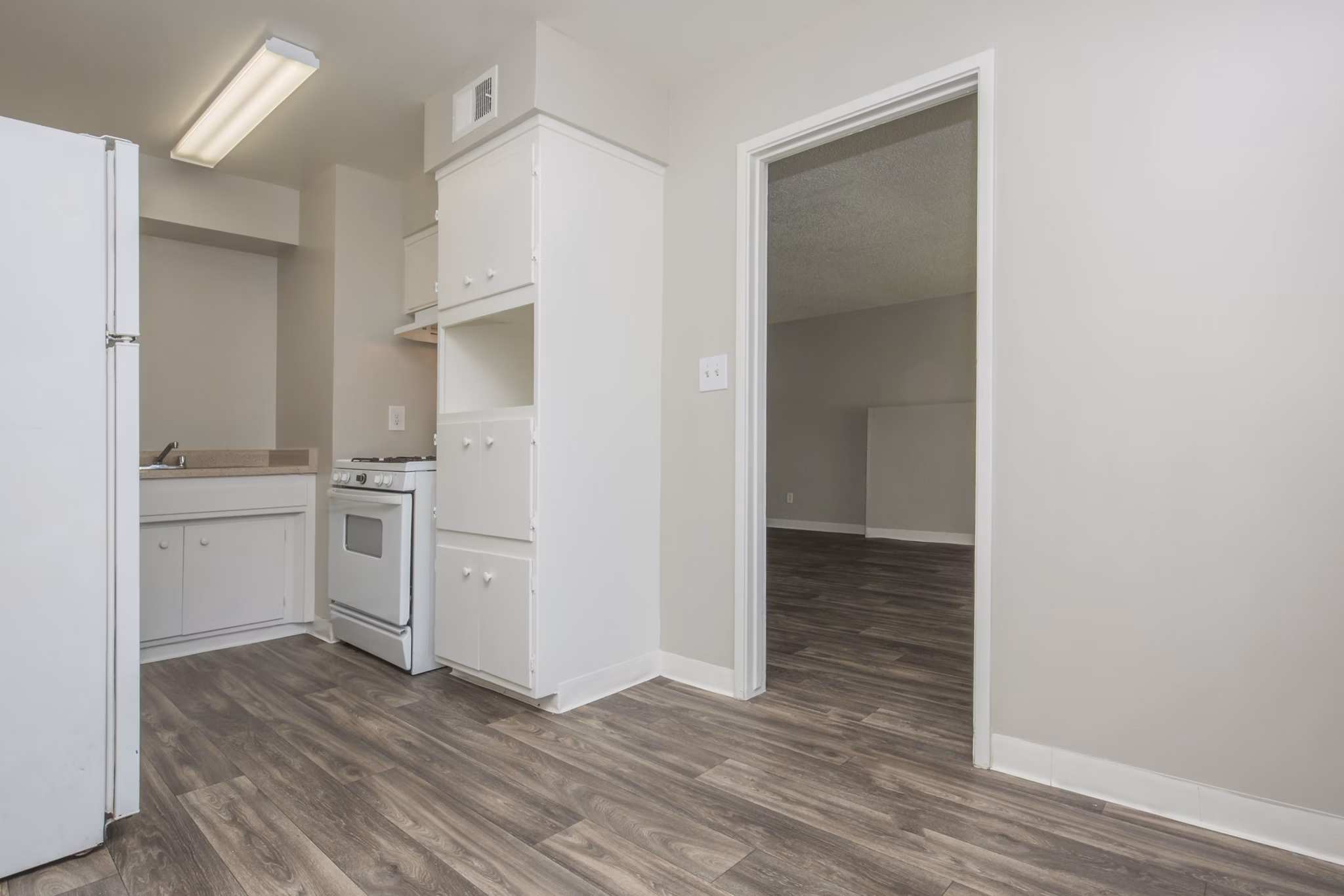 kitchen at Madison Apartments