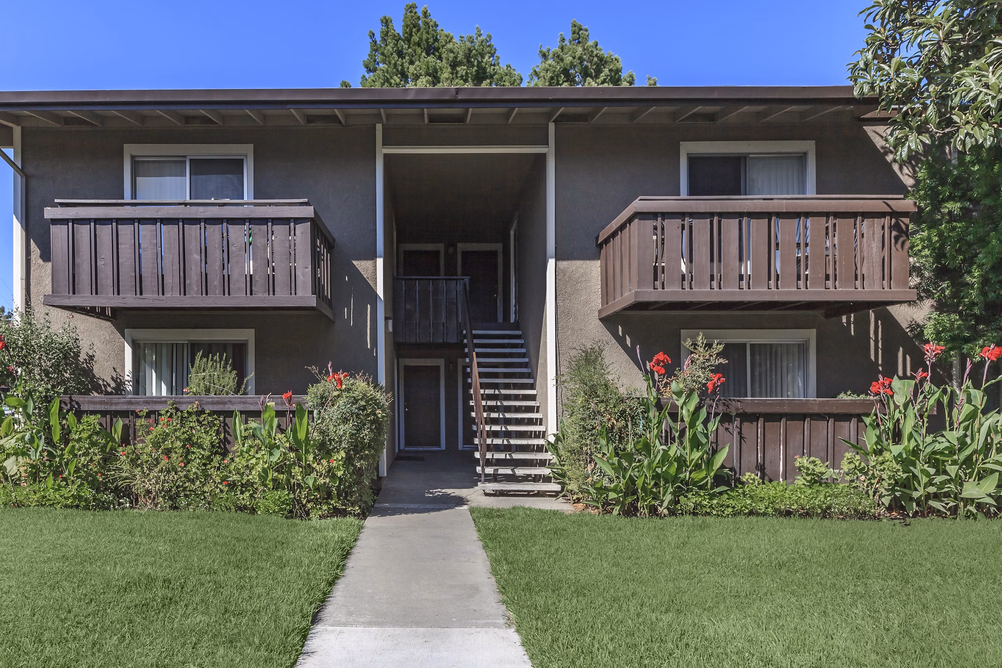 building at Thornbridge Apartments