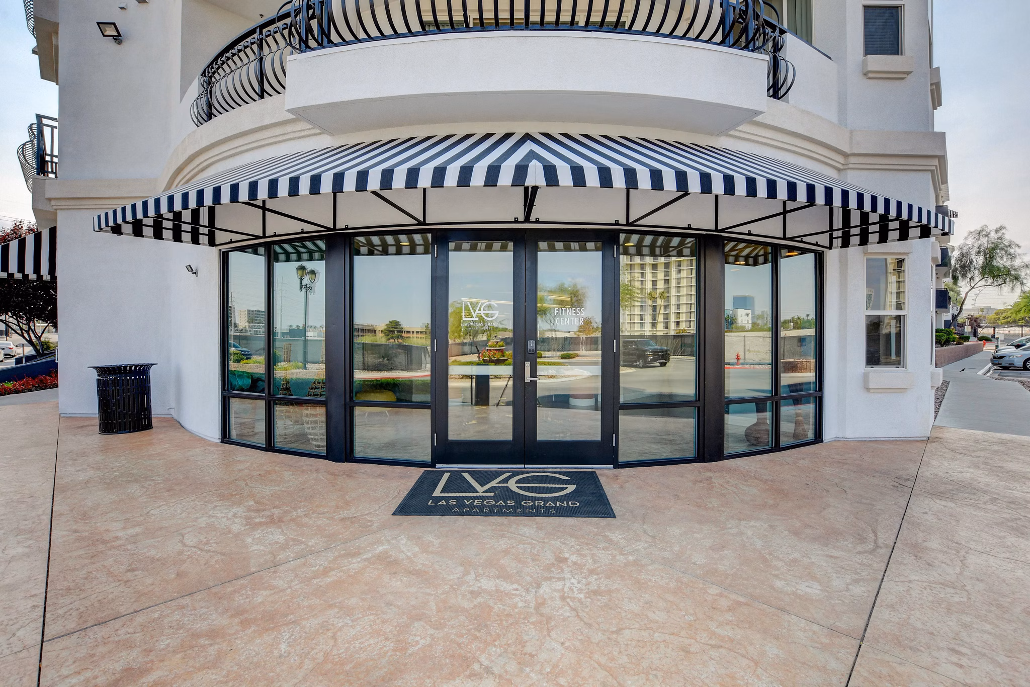 exterior at Las Vegas Grand Apartments 