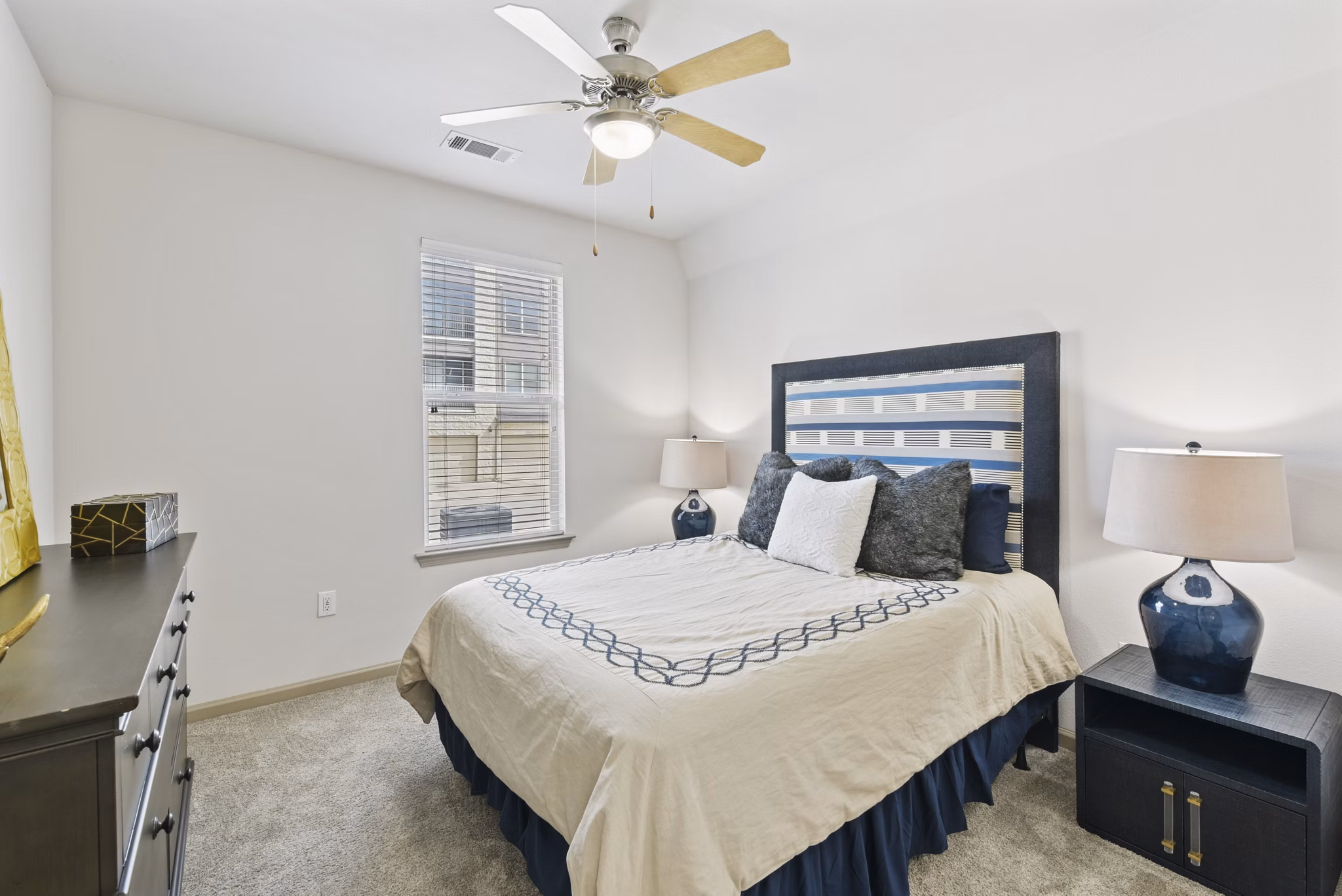 bedroom at The View at Crown Ridge Apartments 