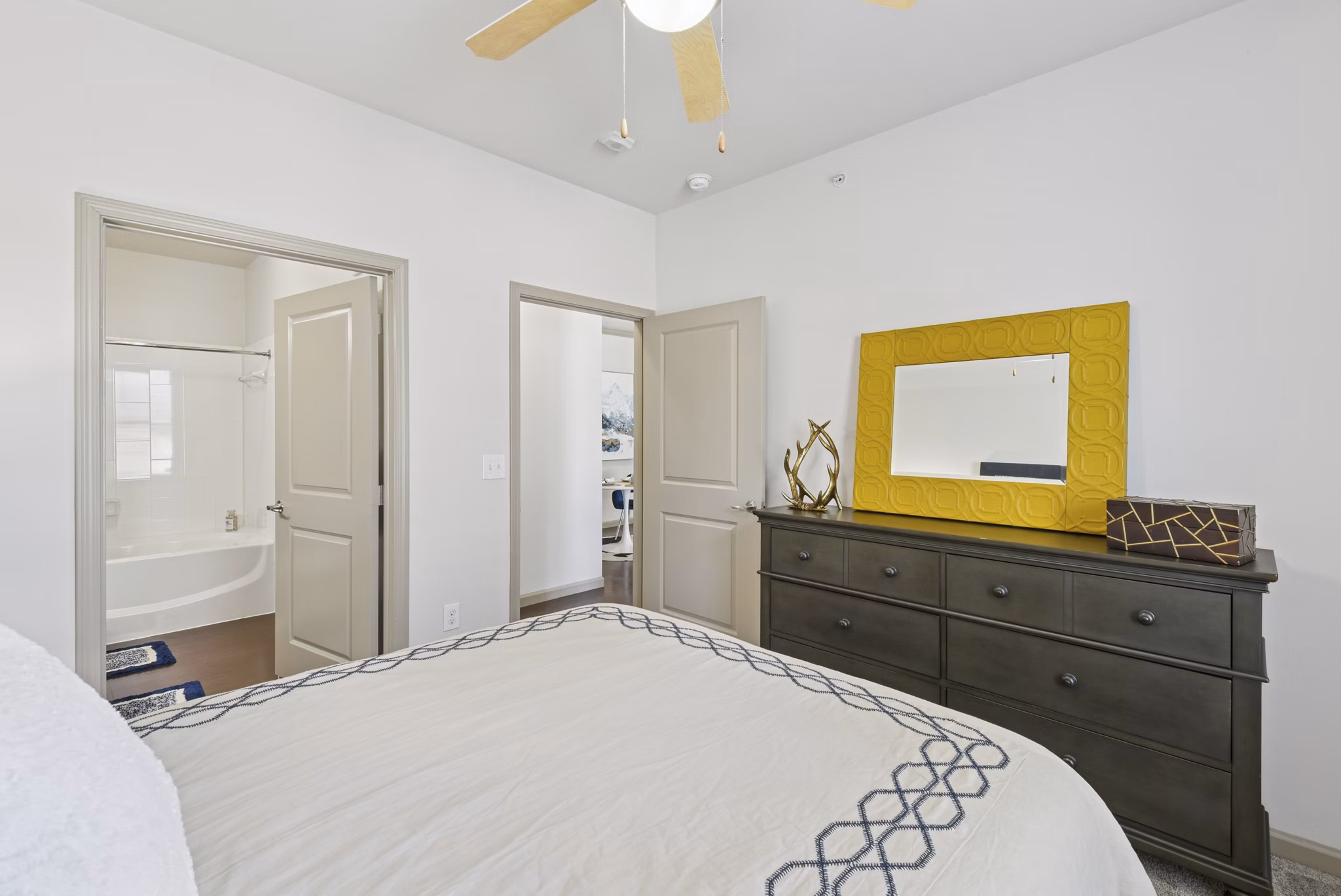 bedroom at The View at Crown Ridge Apartments 