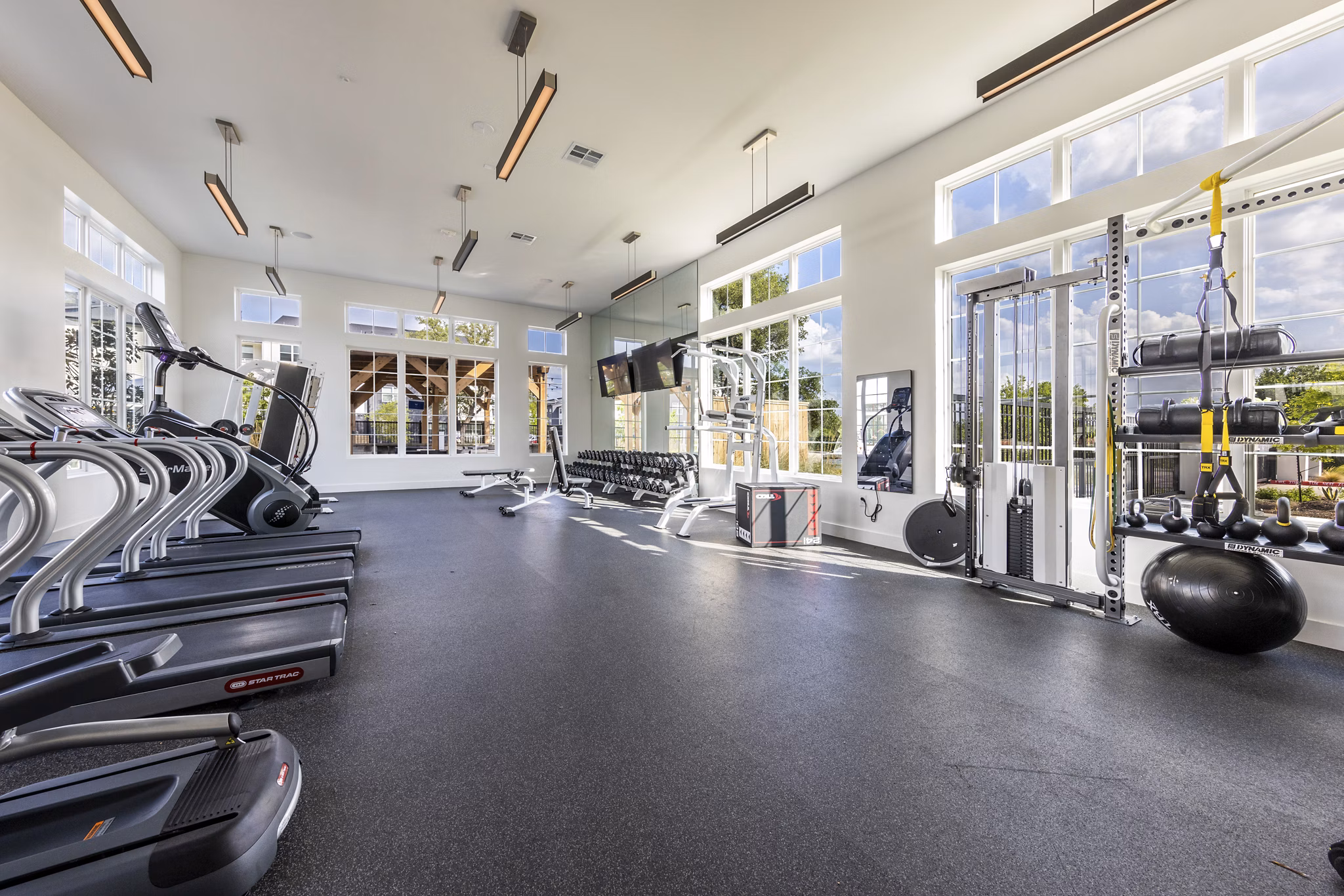 fitness center at Spectra Parks Apartments
