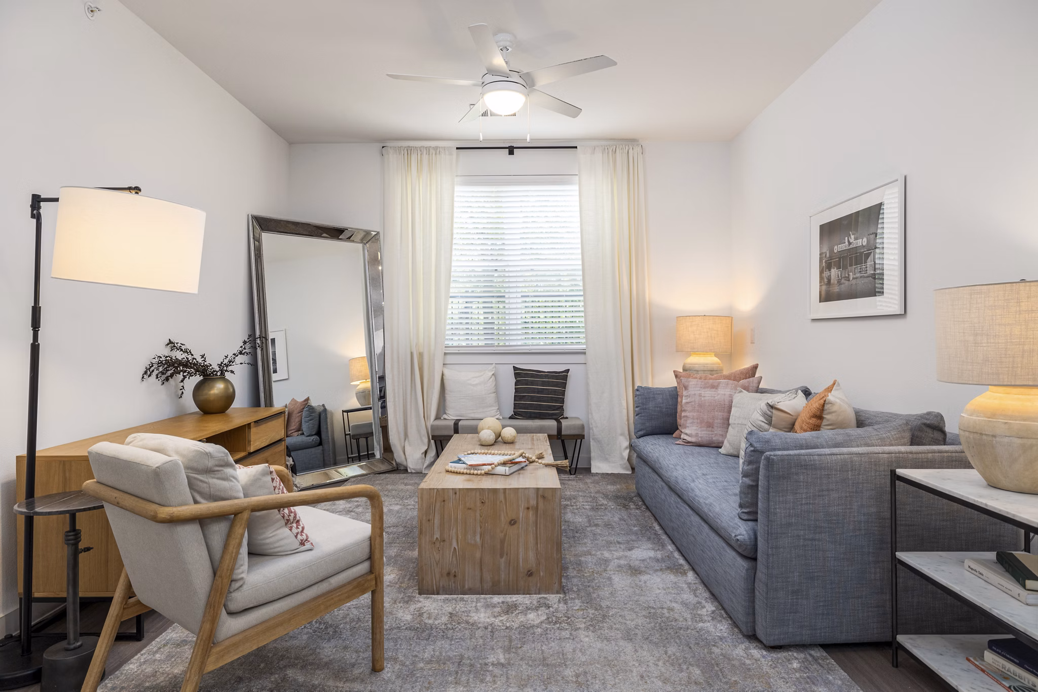 living room at Spectra Parks Apartments 