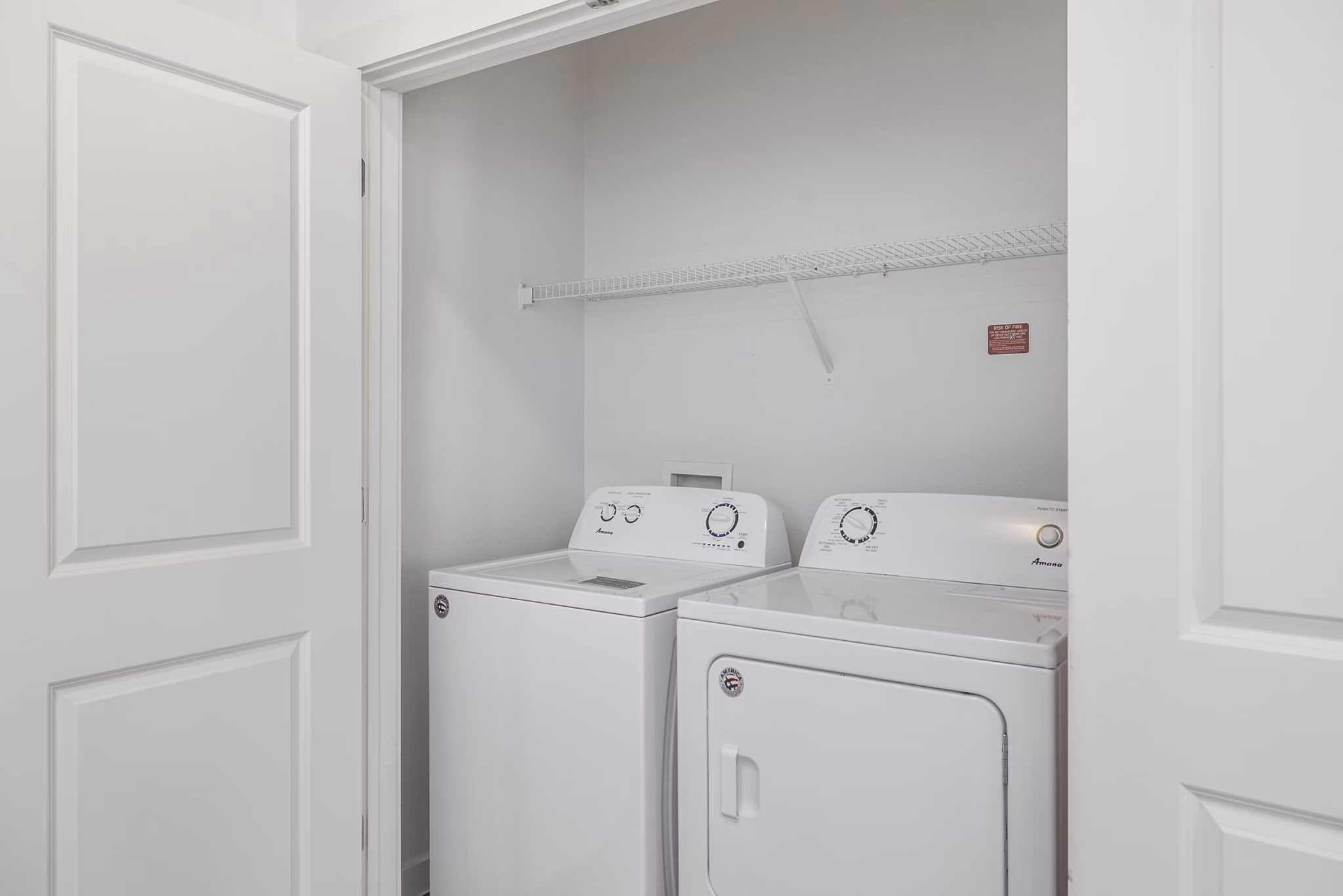 laundry facility at Spectra Parks Apartments 
