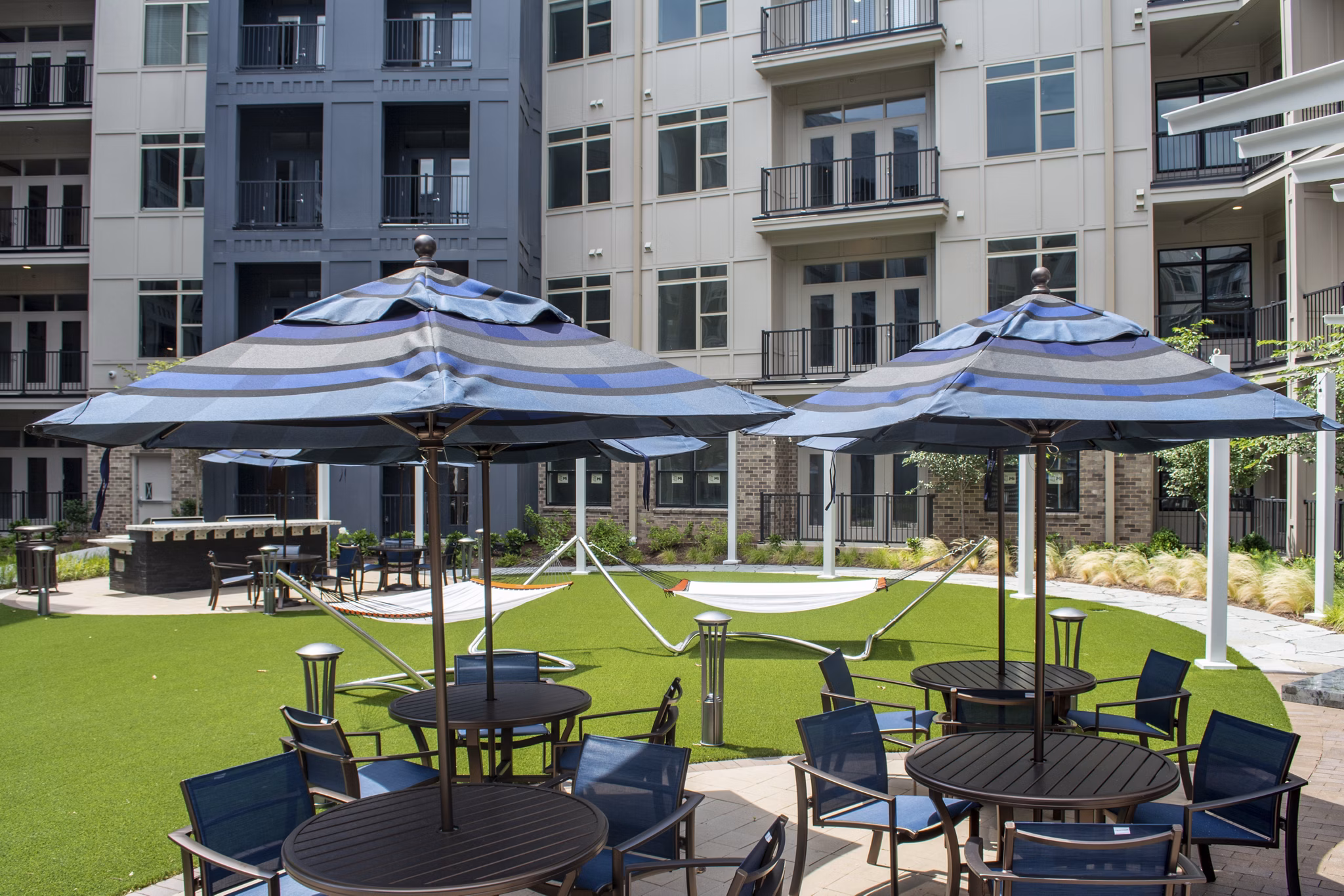 grill area at Preserve at Westfields Apartments 