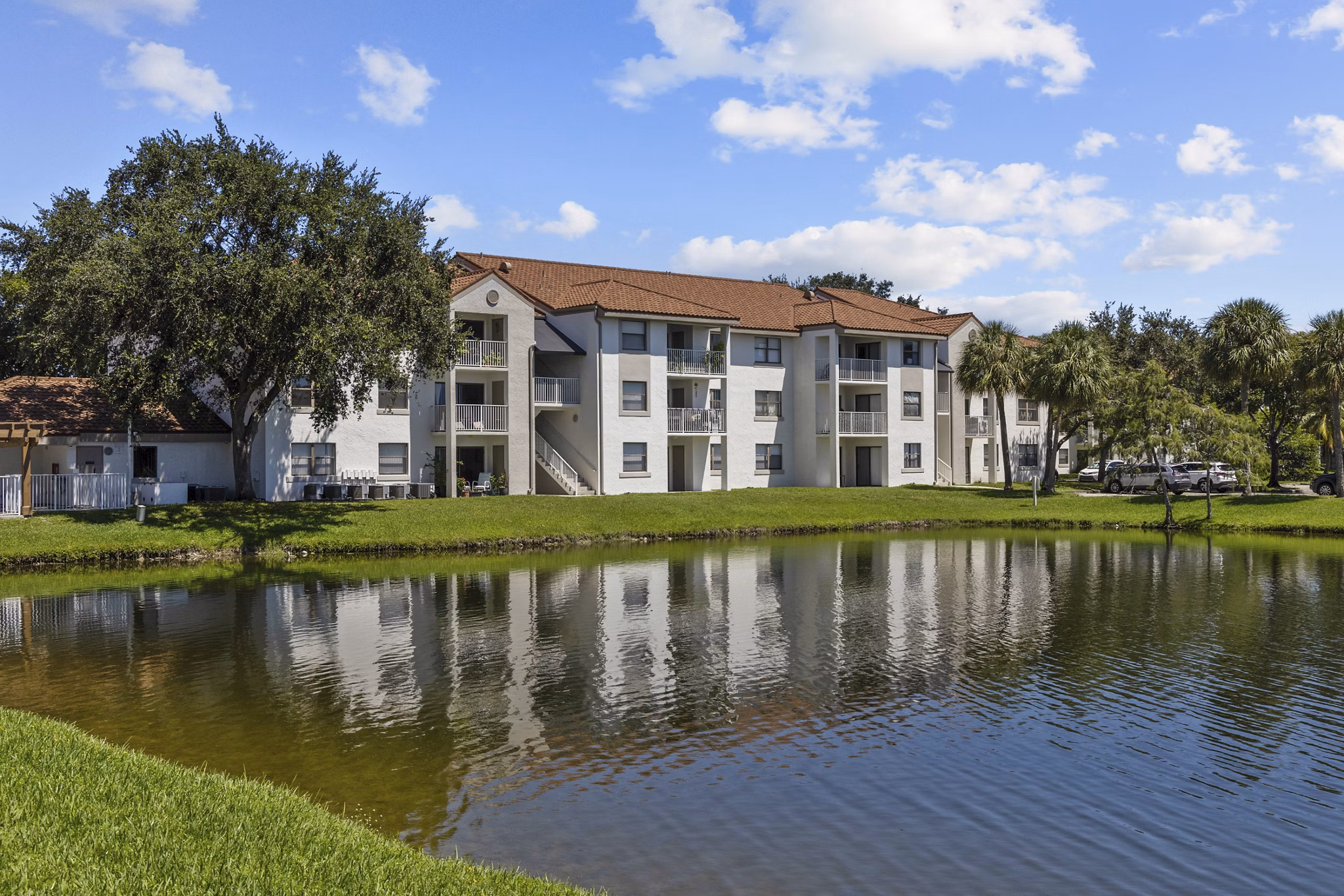 Building/Exterior at La Vue at Emerald Pointe Apartments