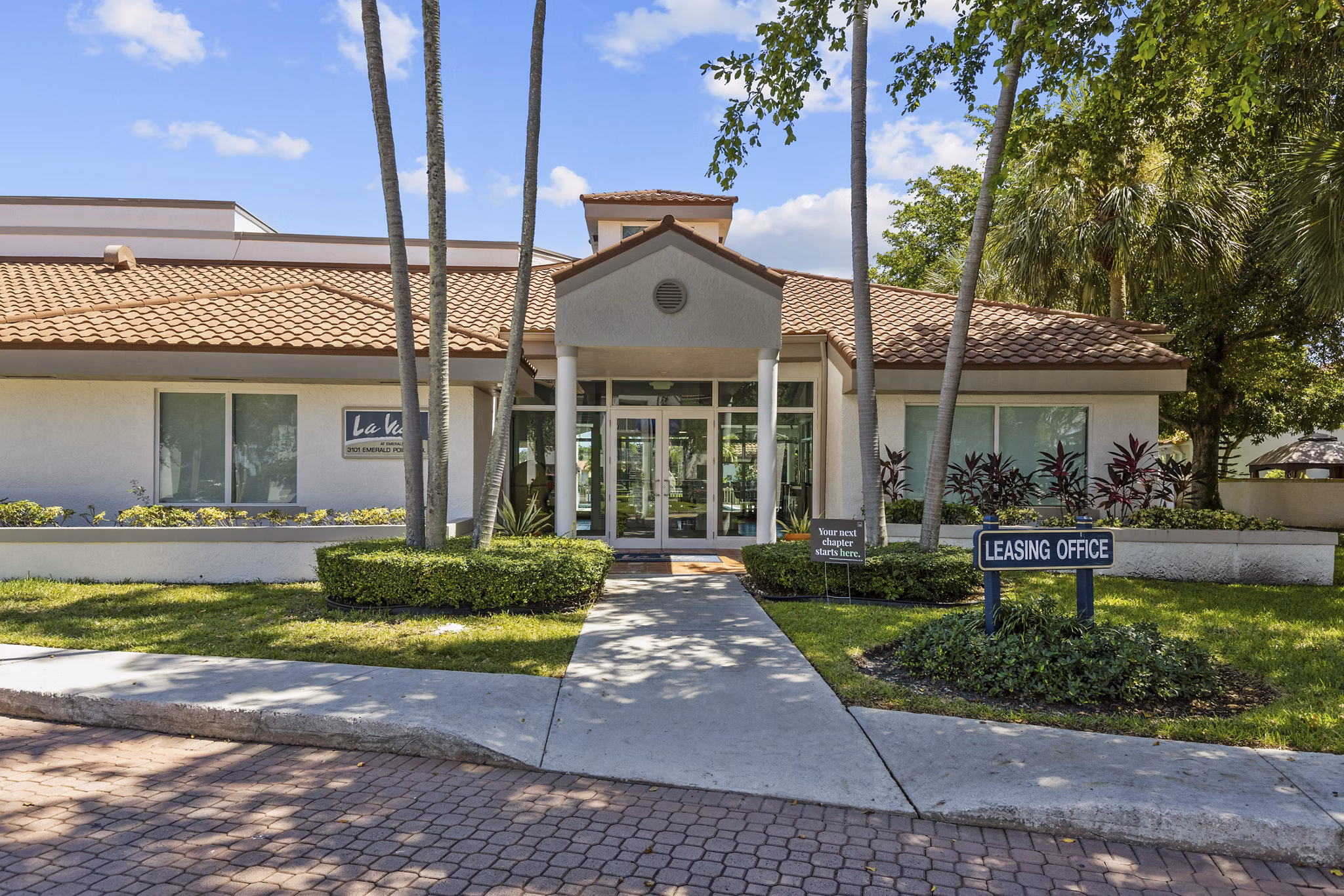 Building/Exterior at La Vue at Emerald Pointe Apartments