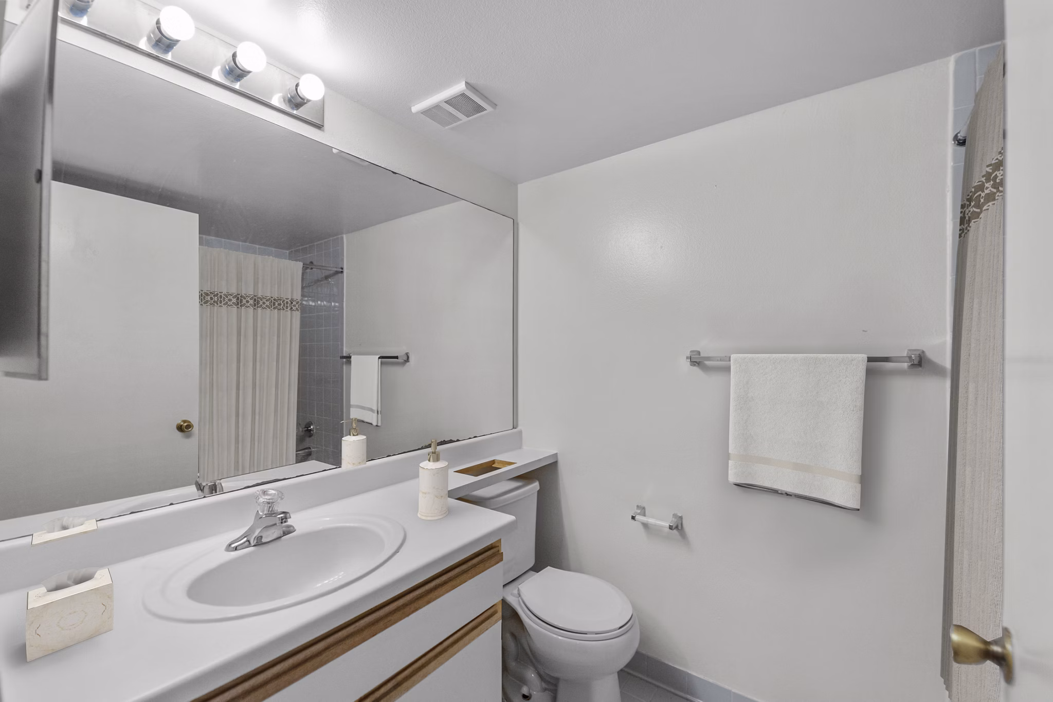 Bathroom at La Vue at Emerald Pointe Apartments