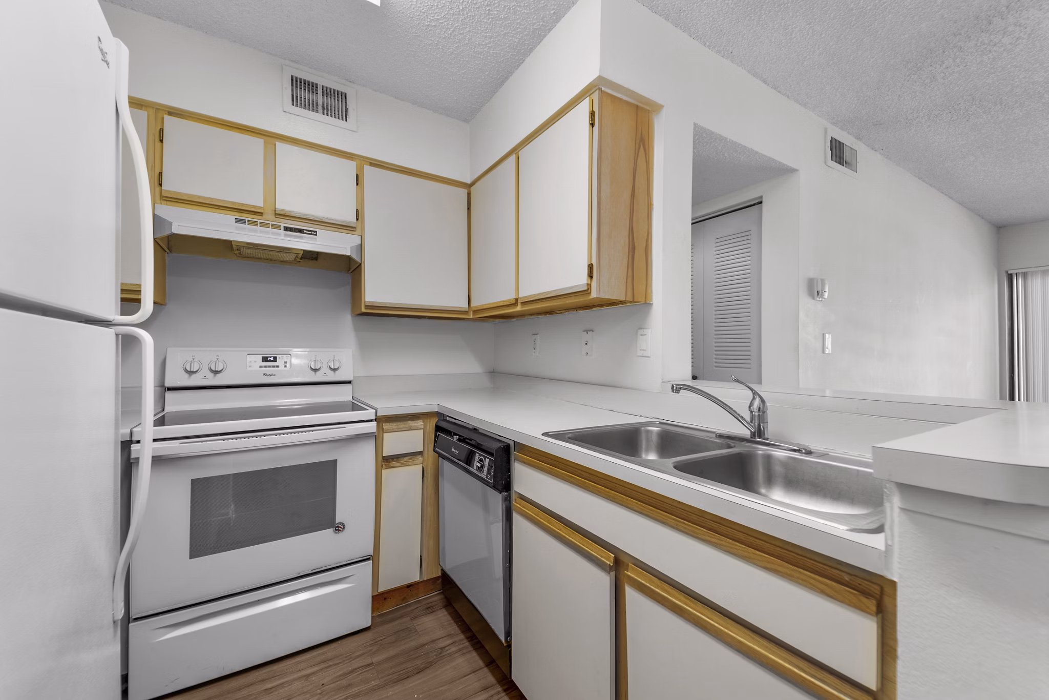 Kitchen at La Vue at Emerald Pointe Apartments