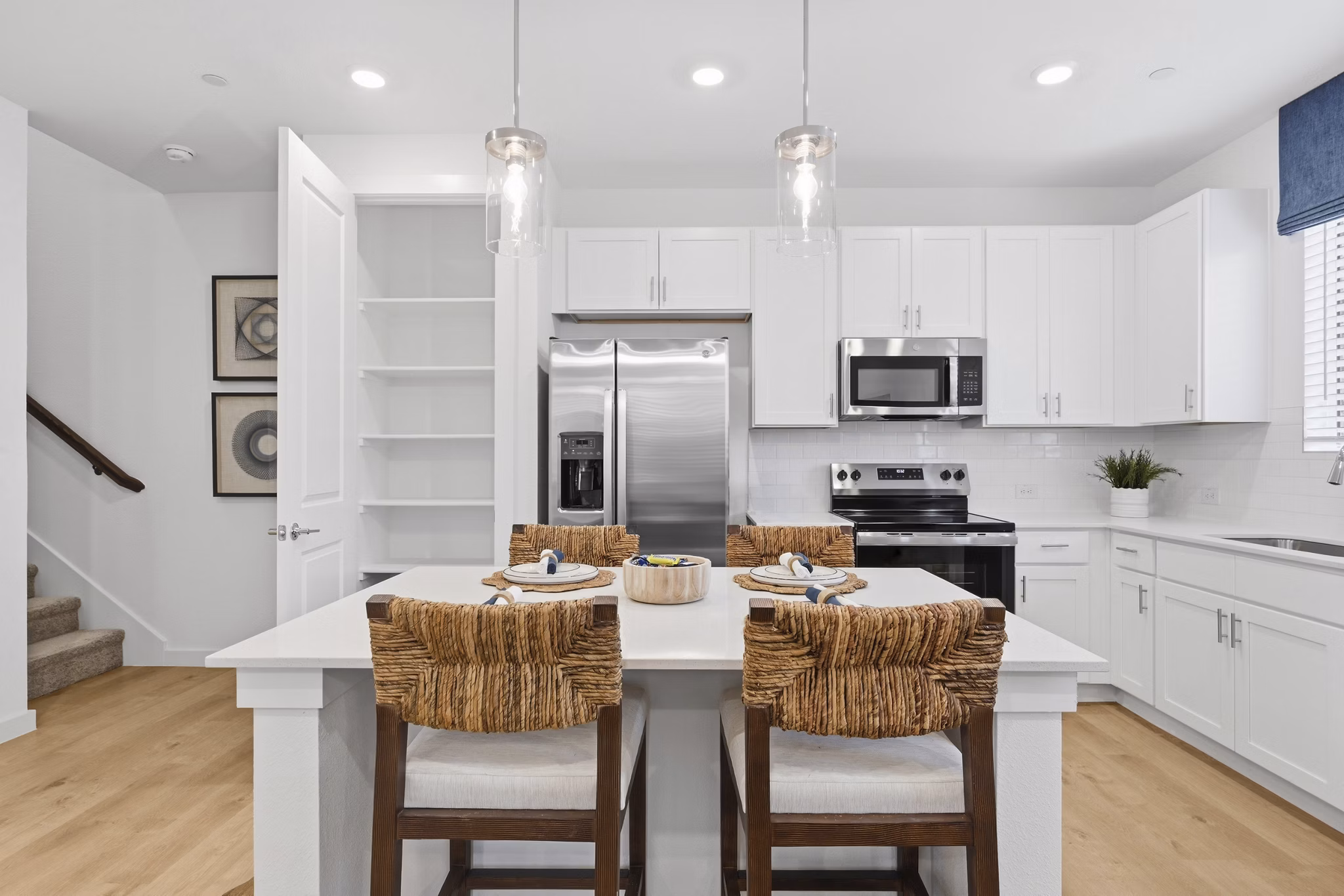 Dining Room at Yardly Kelly Lane Apartments
